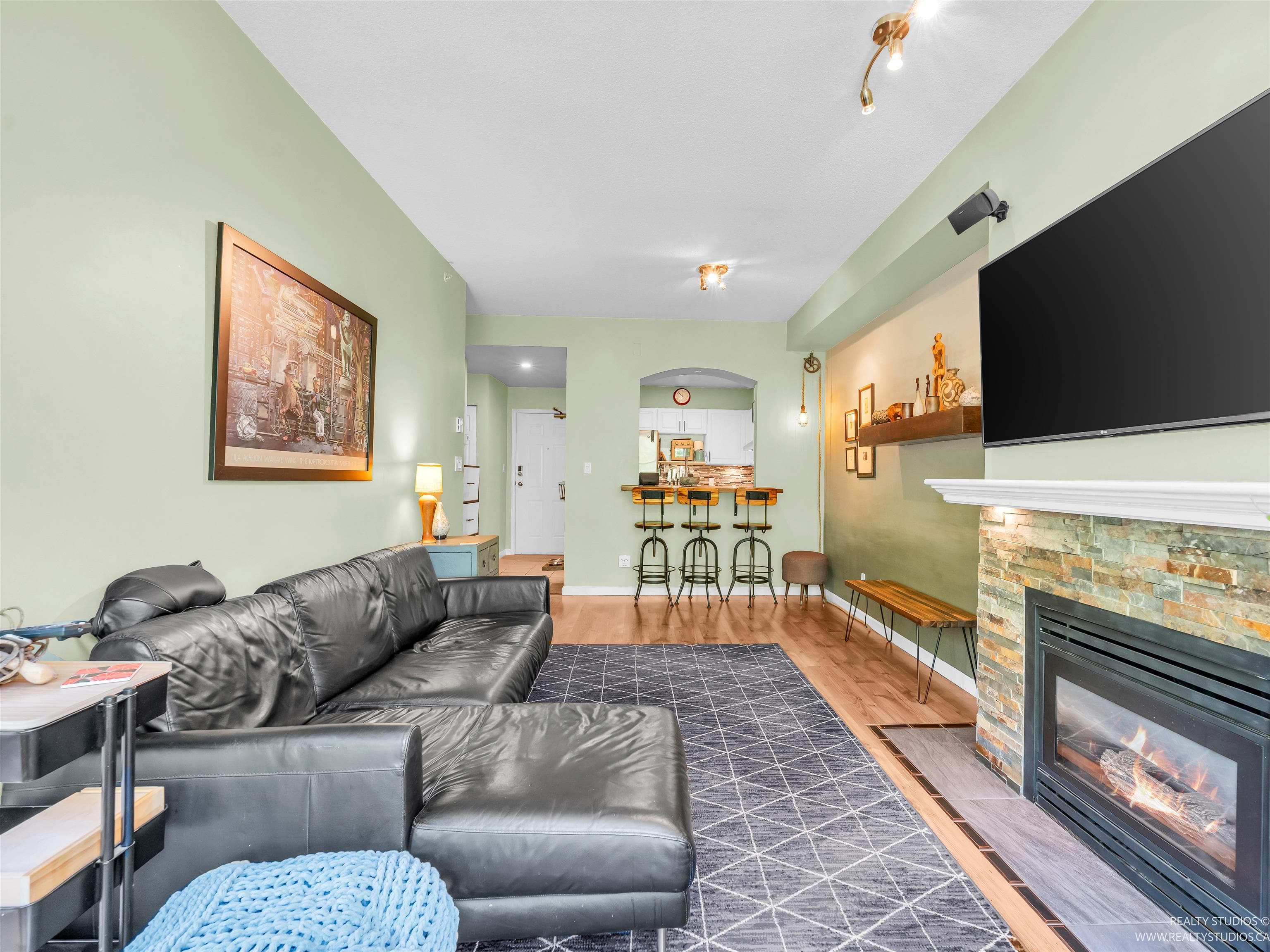 514 - 3600 Windcrest Drive, North Vancouver, V7G 2S5 — photo 3