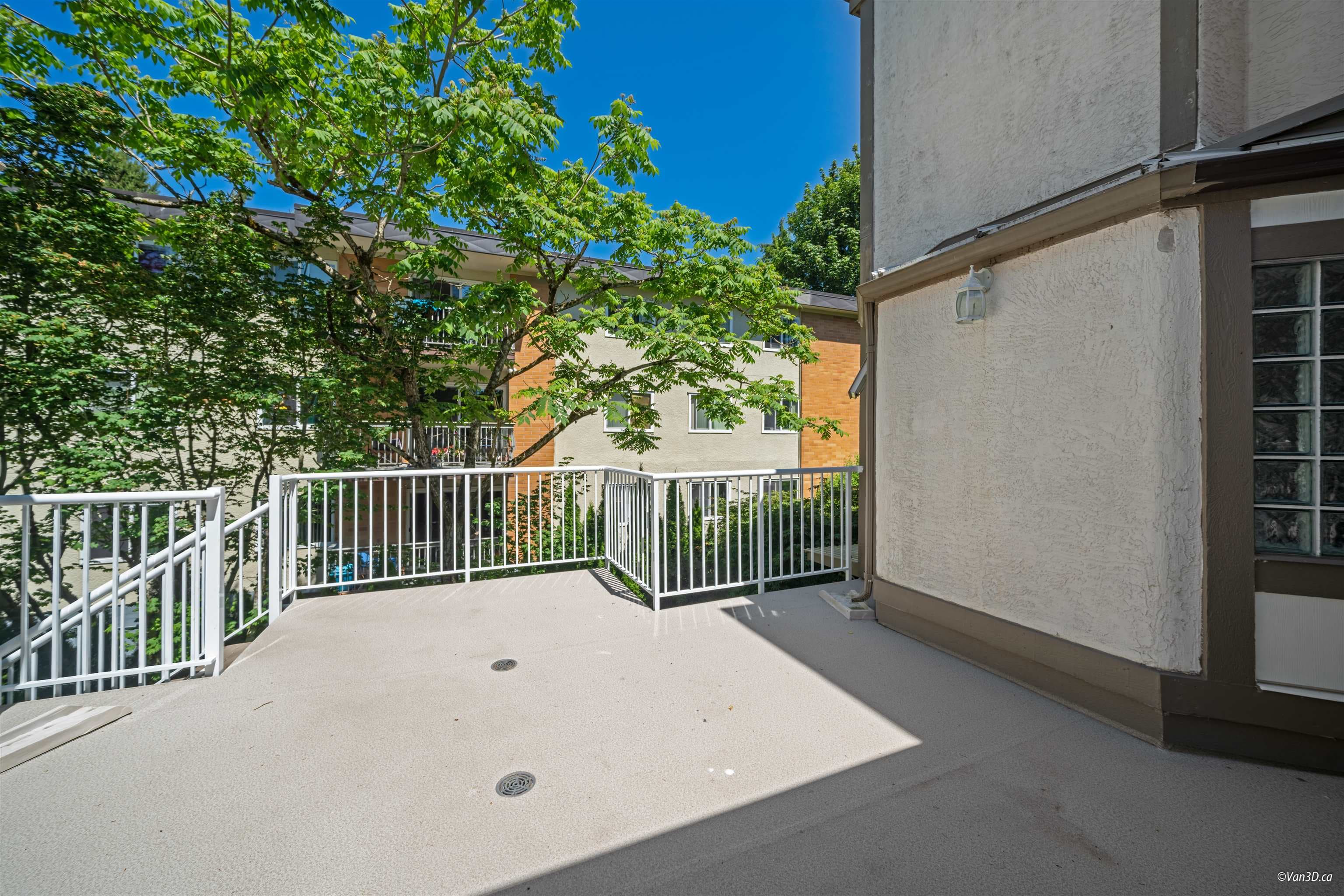 3 - 1552 Everall Street, White Rock, V4B 3S8 — photo 3