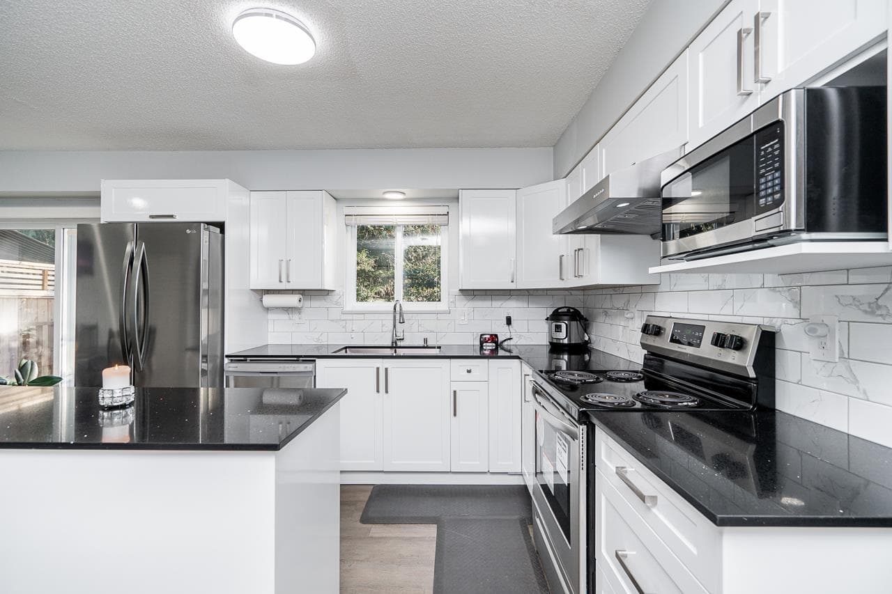 1648 St. Albert Avenue, Port Coquitlam, V3B 5E7 — photo 2