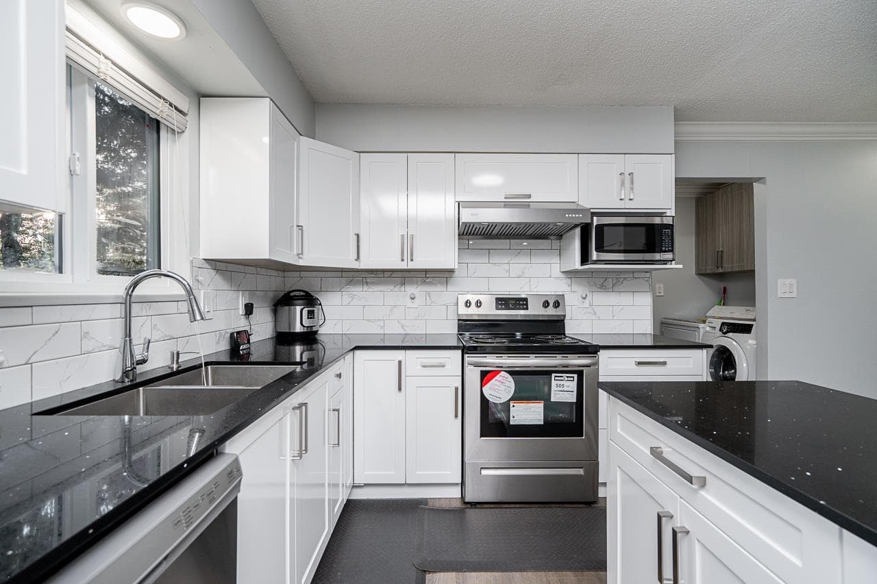 1648 St. Albert Avenue, Port Coquitlam, V3B 5E7 — photo 5