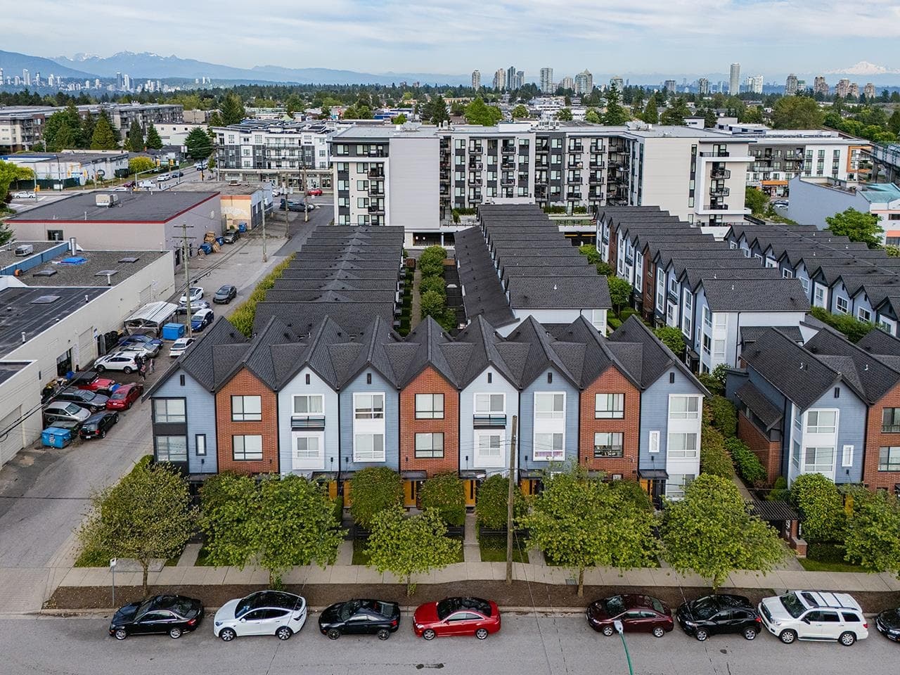 3 - 6868 Burlington Avenue, Burnaby, V5J 0G1 — photo 2