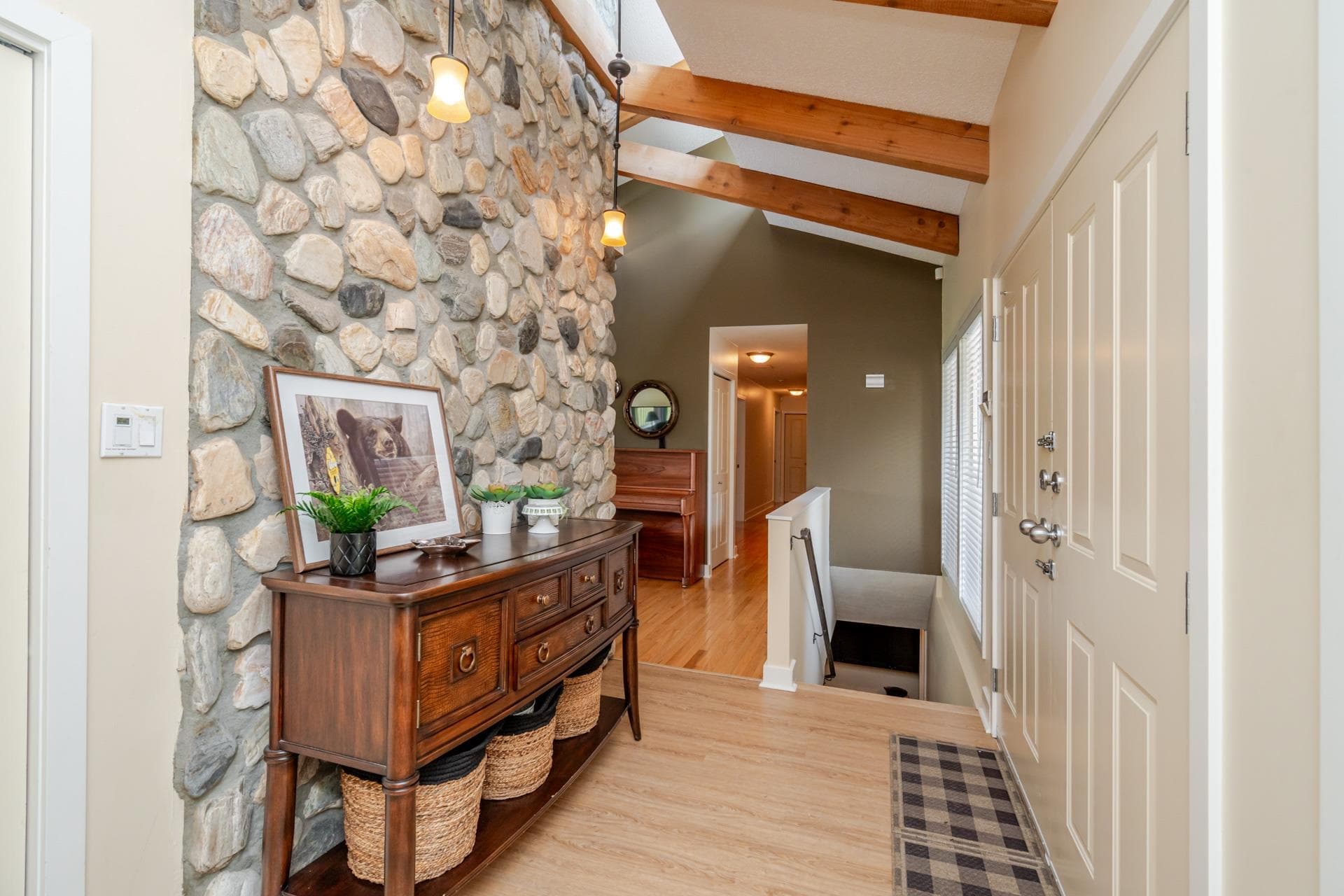 32923 Clayburn Road, Abbotsford, V4X 1W7 — photo 4