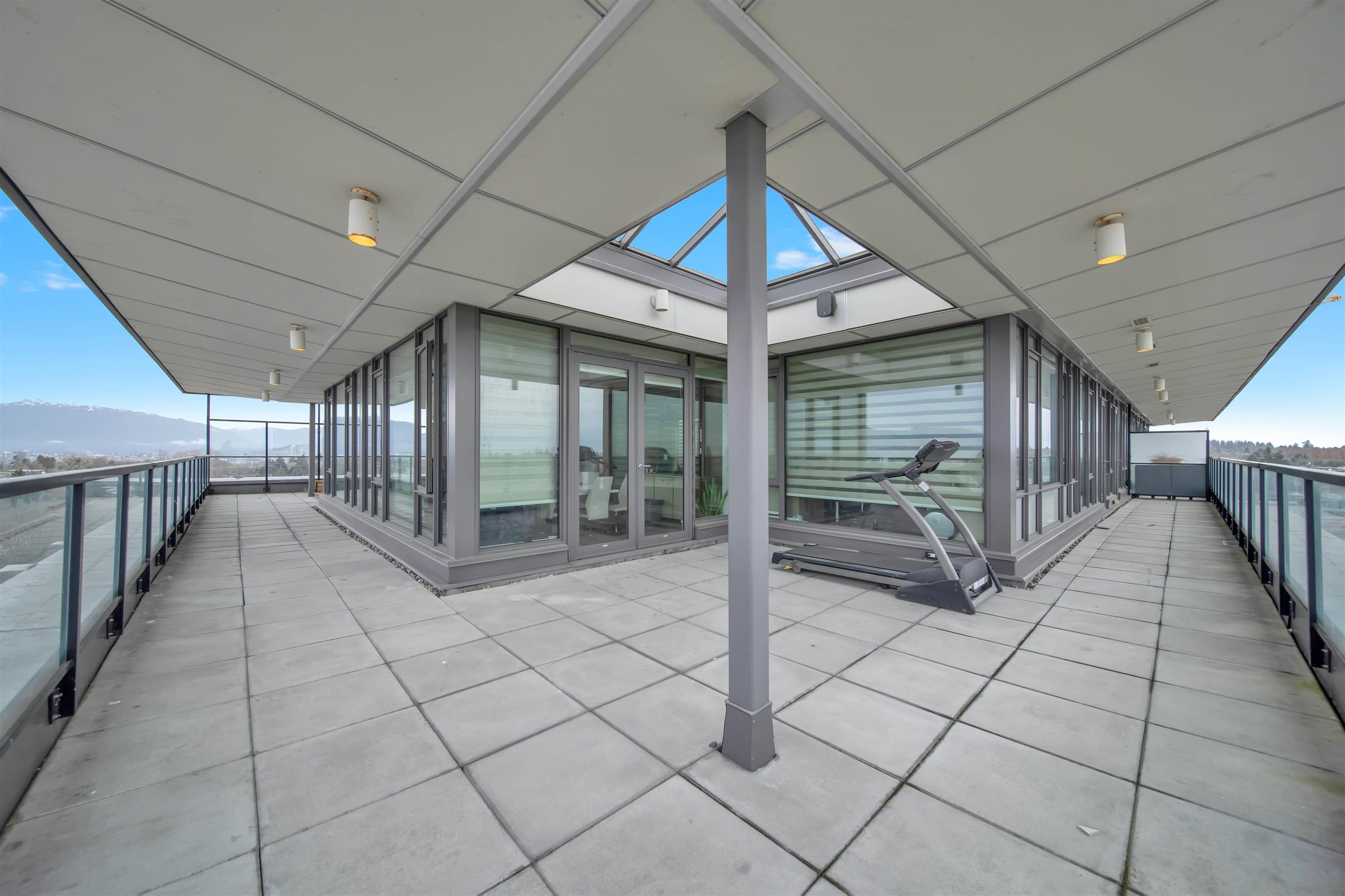 PH2 - 2689 Kingsway, Vancouver, V5R 0C3 — photo 4
