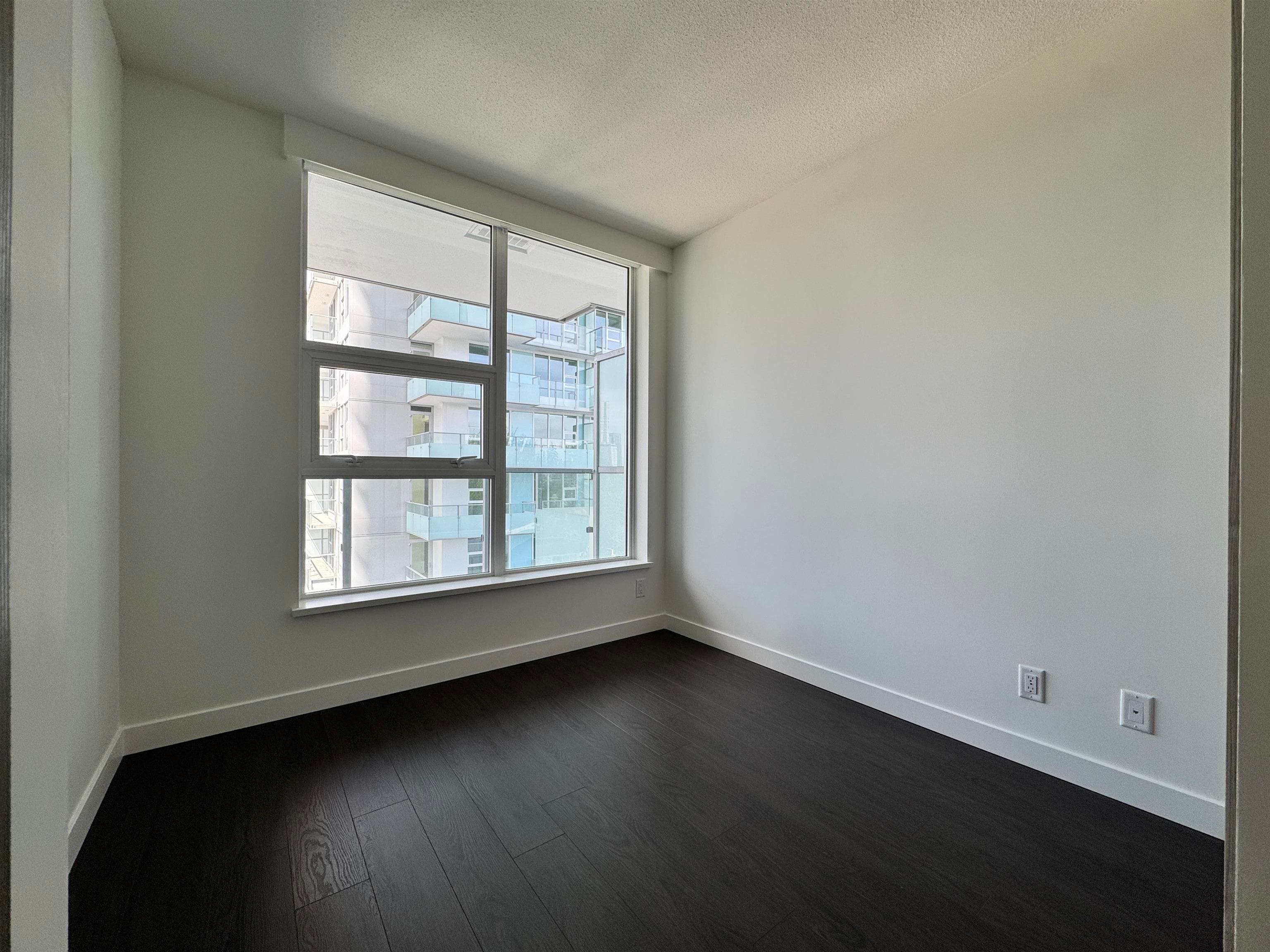 701 - 13768 100 Avenue, Surrey, V3T 0V2 — photo 2