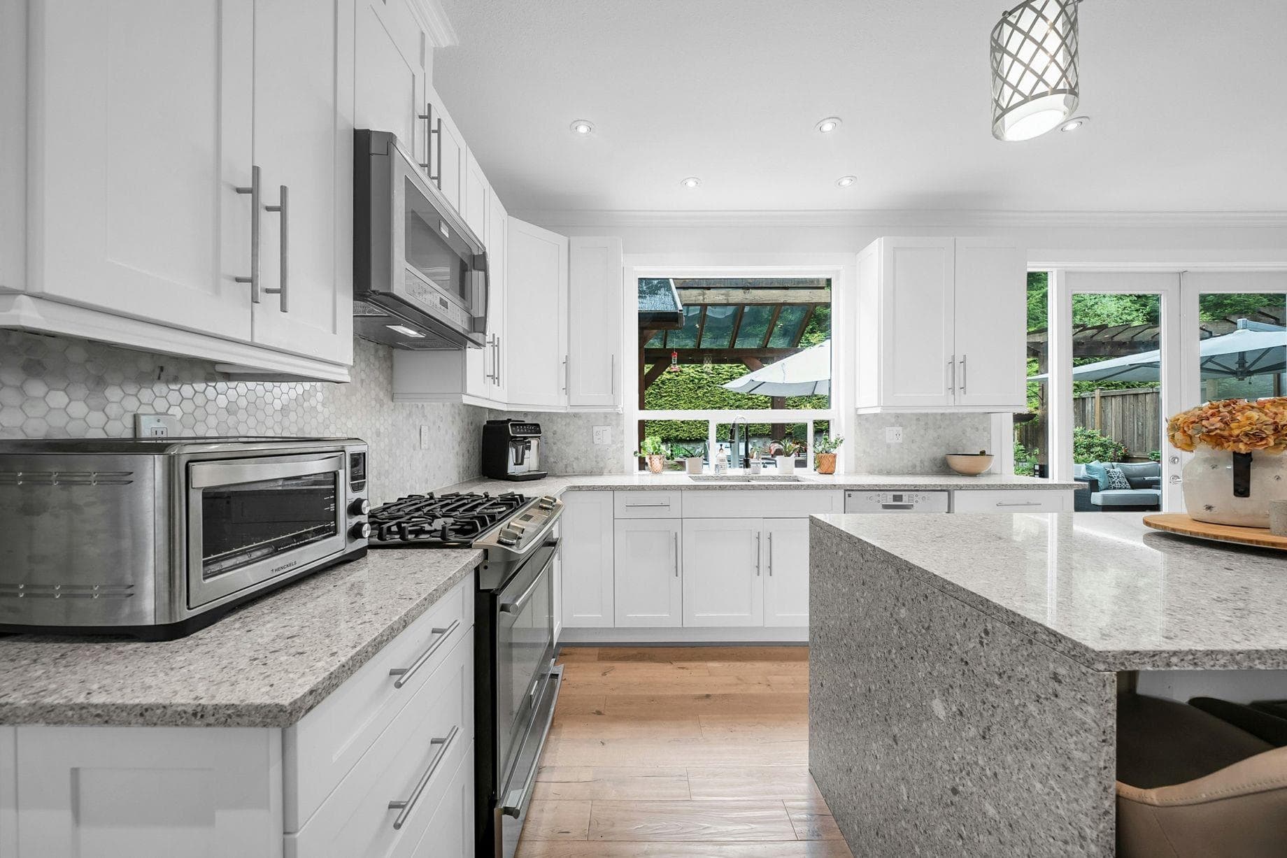 1742 Sugarpine Court, Coquitlam, V3E 3E4 — photo 2