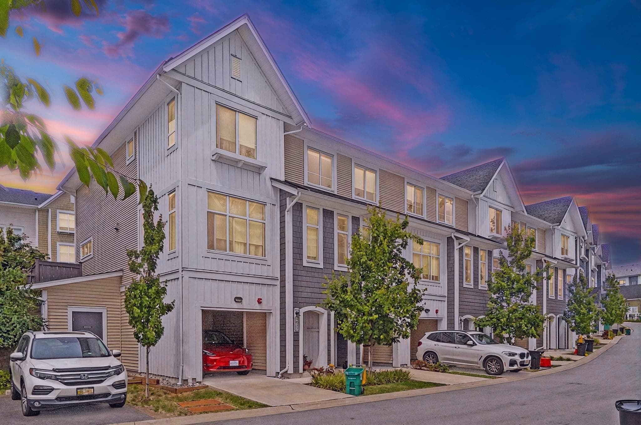 1034 - 11280 Pazarena Place, Maple Ridge, V2X 9H8 — photo 2