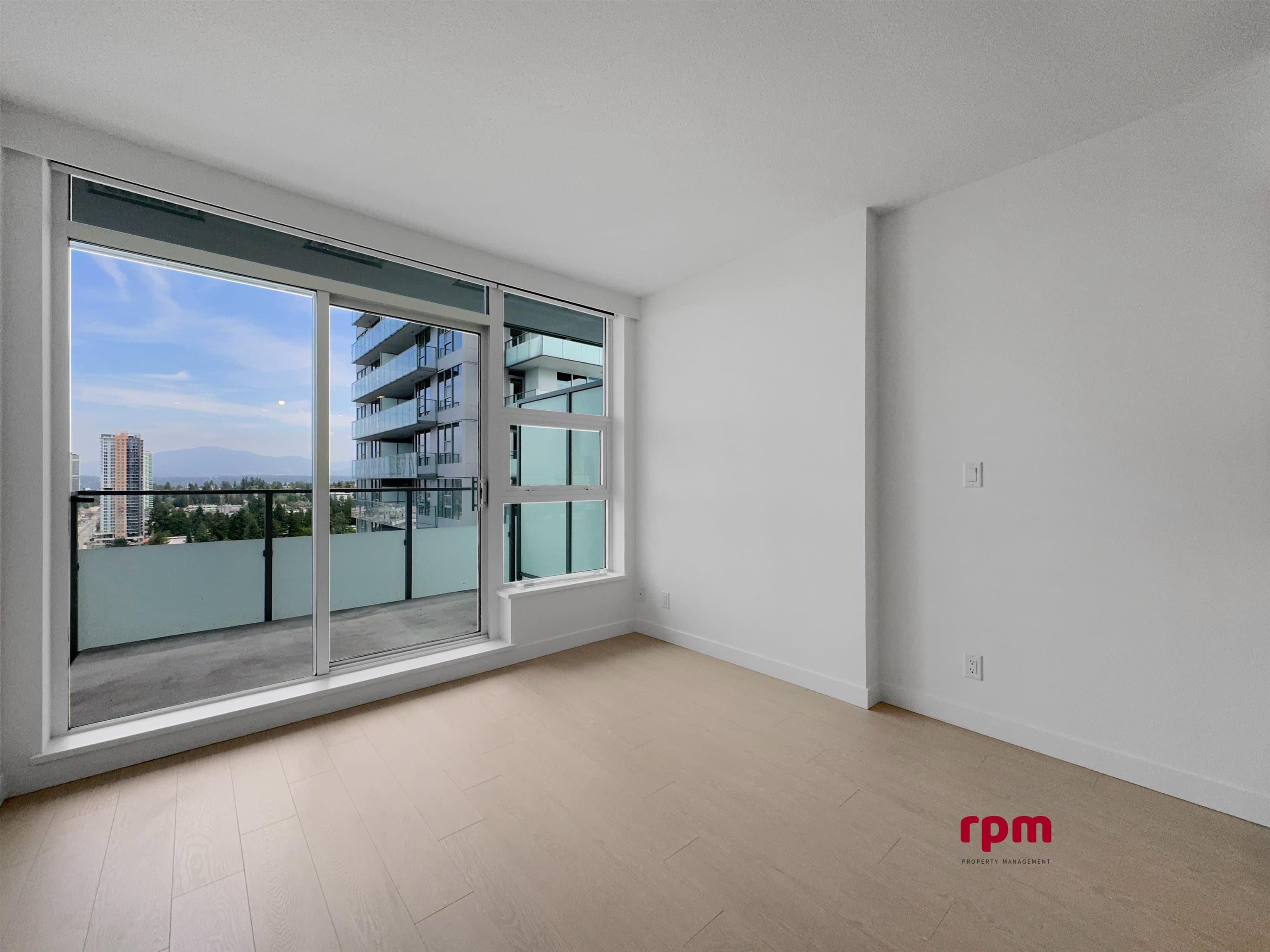 2210 - 13768 100 Avenue, Surrey, V3T 0V2 — photo 5