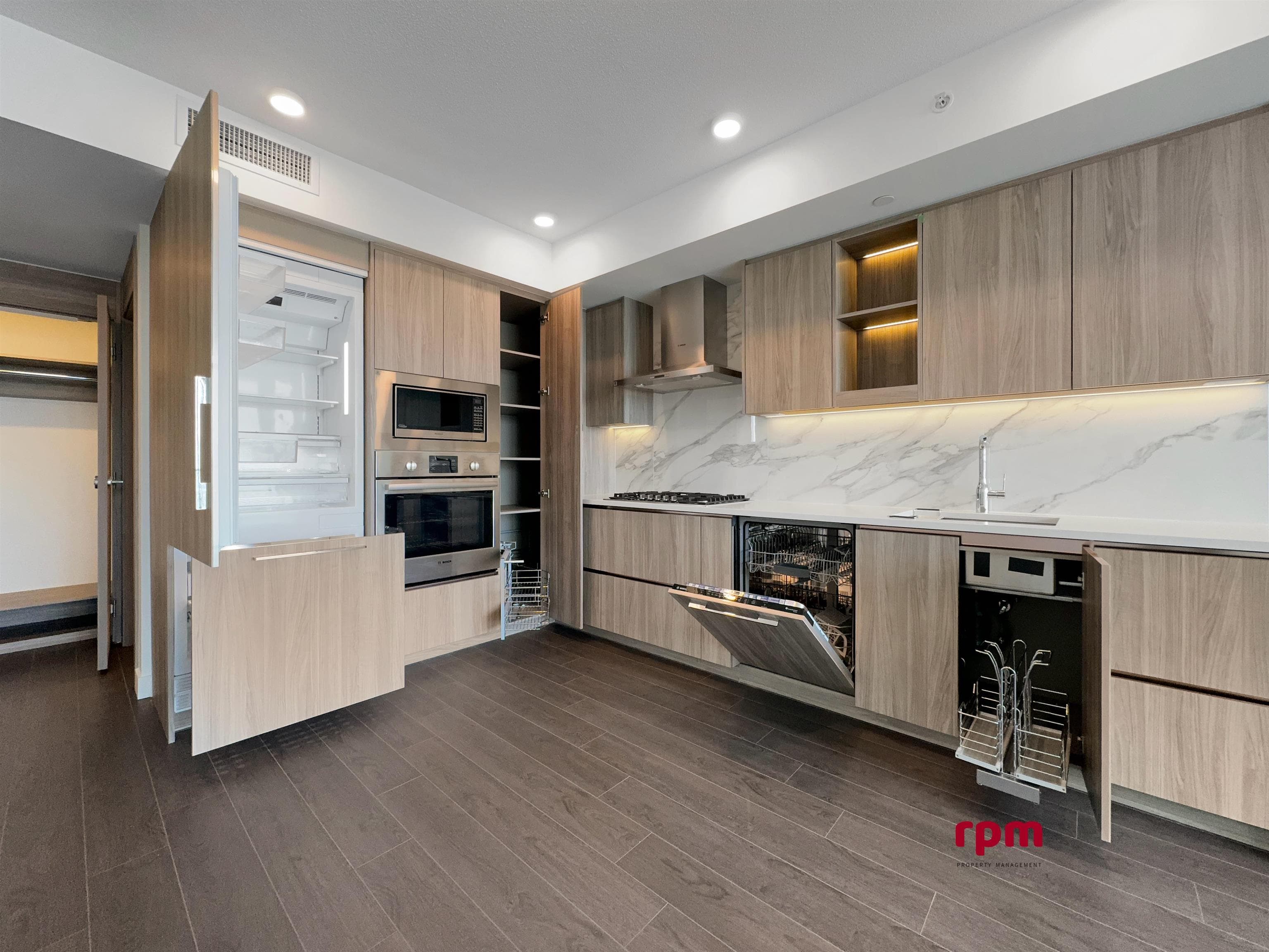 3209 - 13768 100 Avenue, Surrey, V3T 0V2 — photo 5