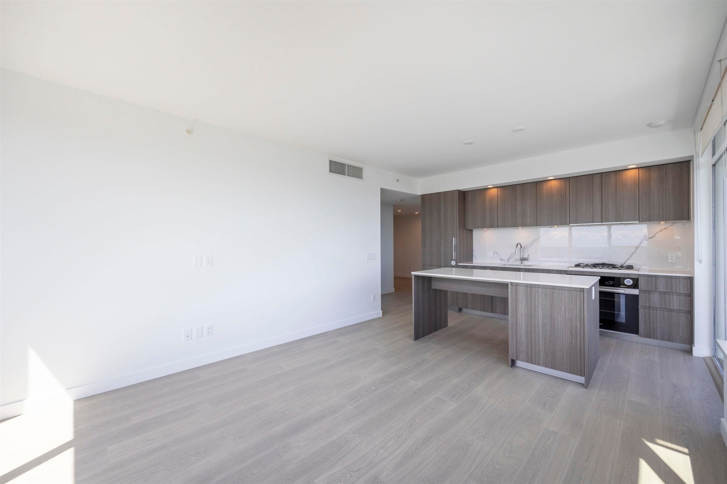 2704 - 6537 Telford Avenue, Burnaby, V5H 2A9 — photo 5
