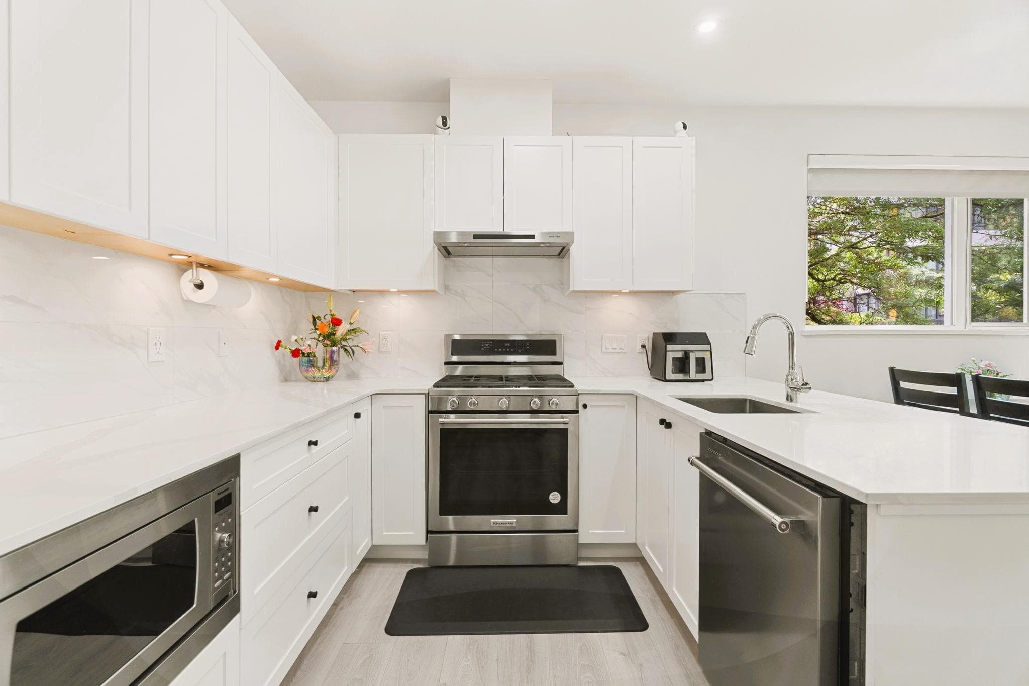 206 - 2688 Duke Street, Vancouver, V5R 4S9 — photo 5