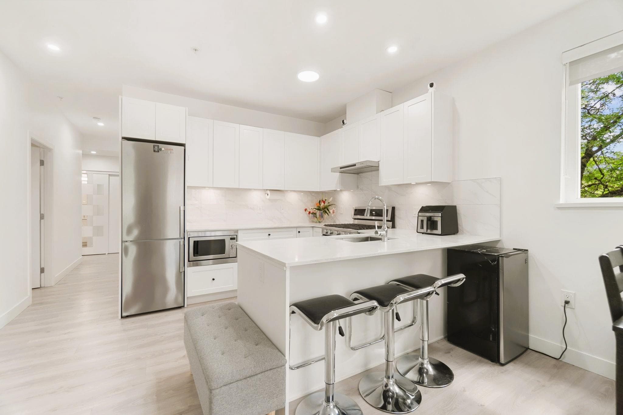 206 - 2688 Duke Street, Vancouver, V5R 4S9 — photo 4