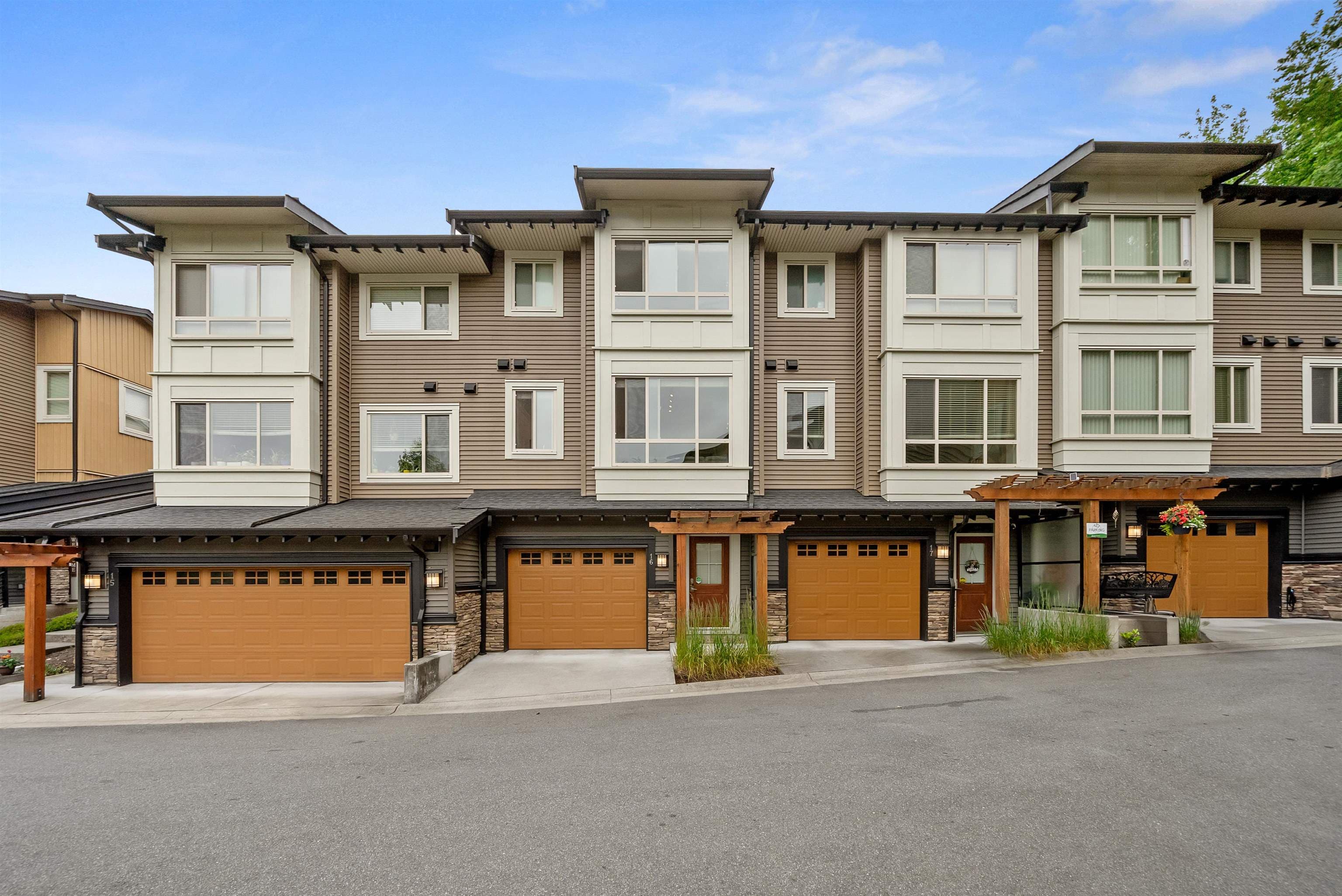 16 - 23986 104 Avenue, Maple Ridge, V2W 0G8 — photo 1