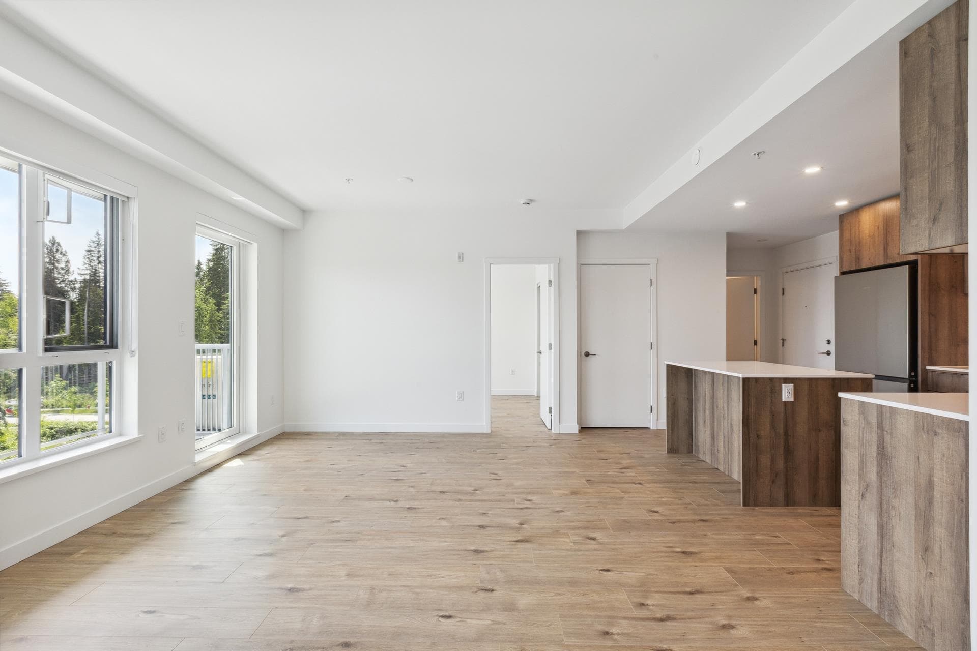403 - 3594 Malsum Drive, North Vancouver, V7G 0B5 — photo 3