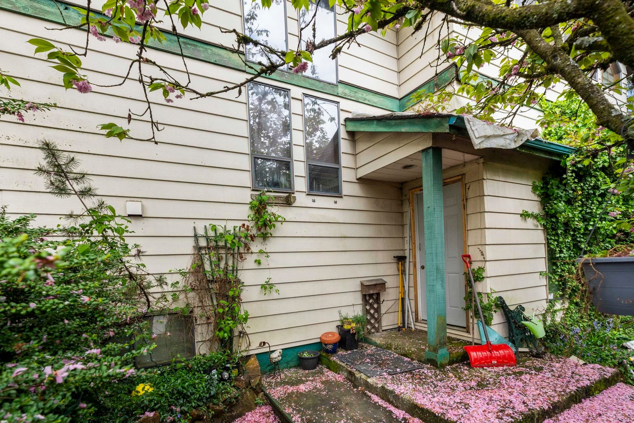 451 E Eighth Avenue, New Westminster, V3L 4K9 — photo 3