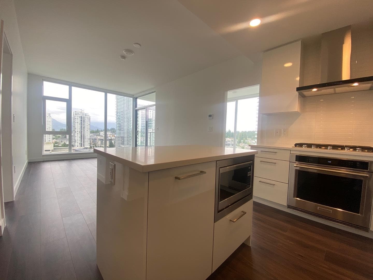 1703 - 518 Clarke Road, Coquitlam, V3J 3X2 — photo 4