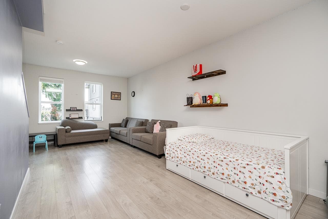 79 - 14555 68 Avenue, Surrey, V3S 2A8 — photo 2