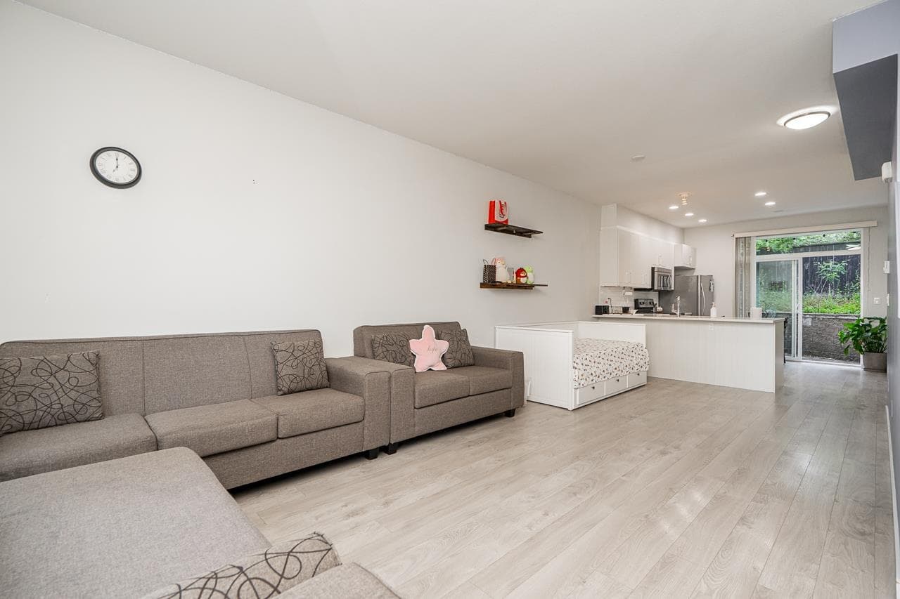 79 - 14555 68 Avenue, Surrey, V3S 2A8 — photo 4