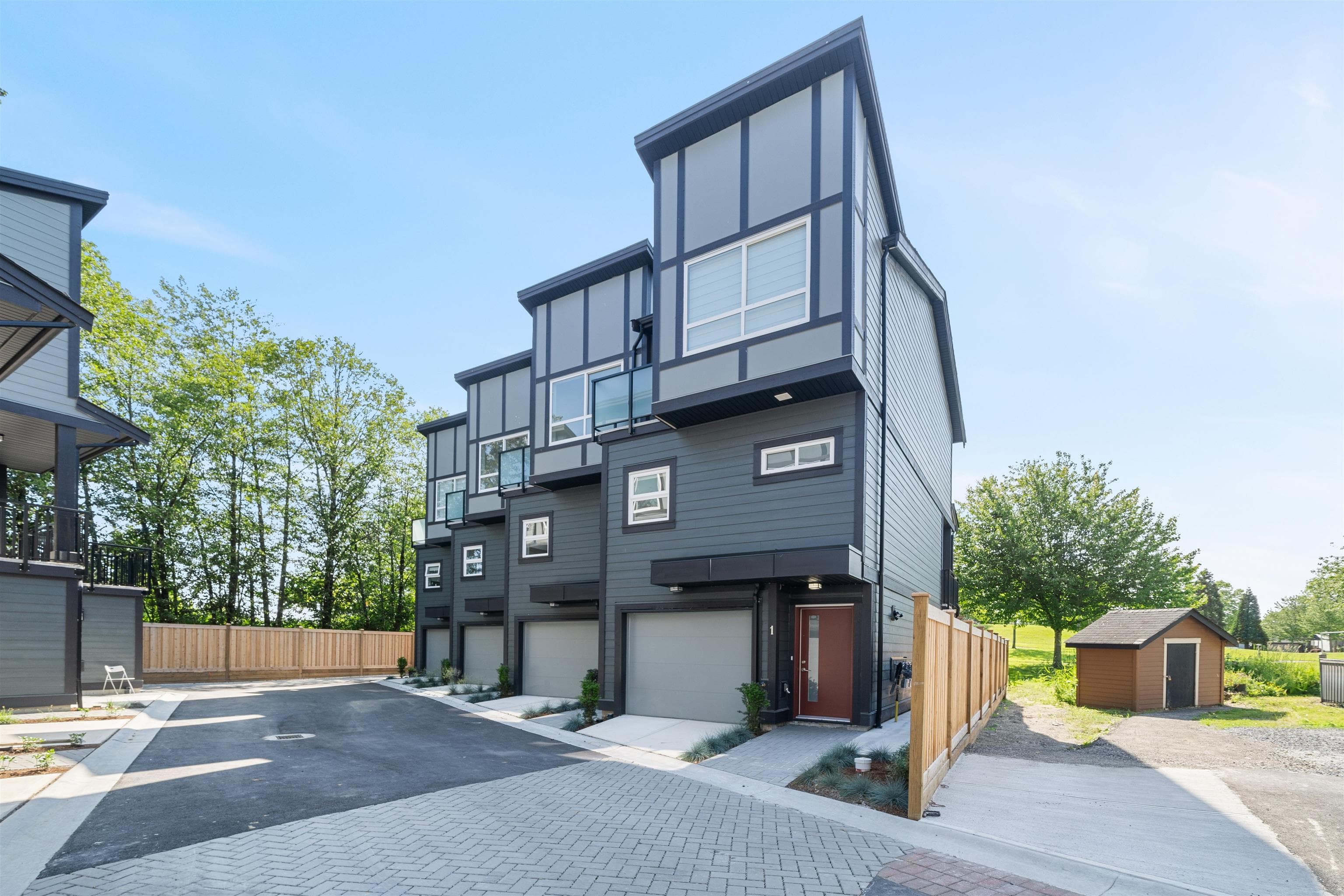 1 - 22551 Westminster Highway, Richmond, V6V 1B6 — photo 2