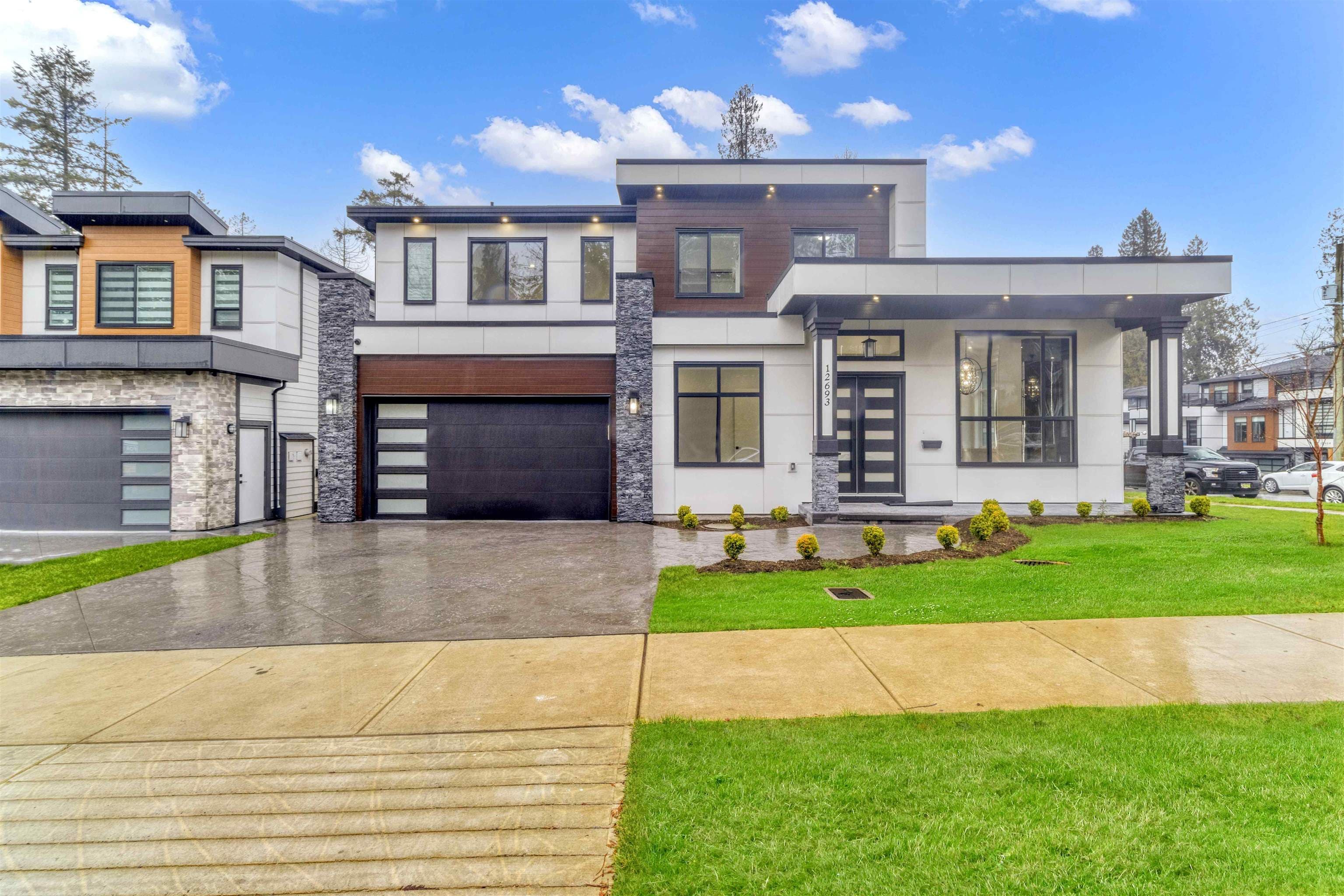 12693 106a Avenue, Surrey, V3V 0E3 — photo 2