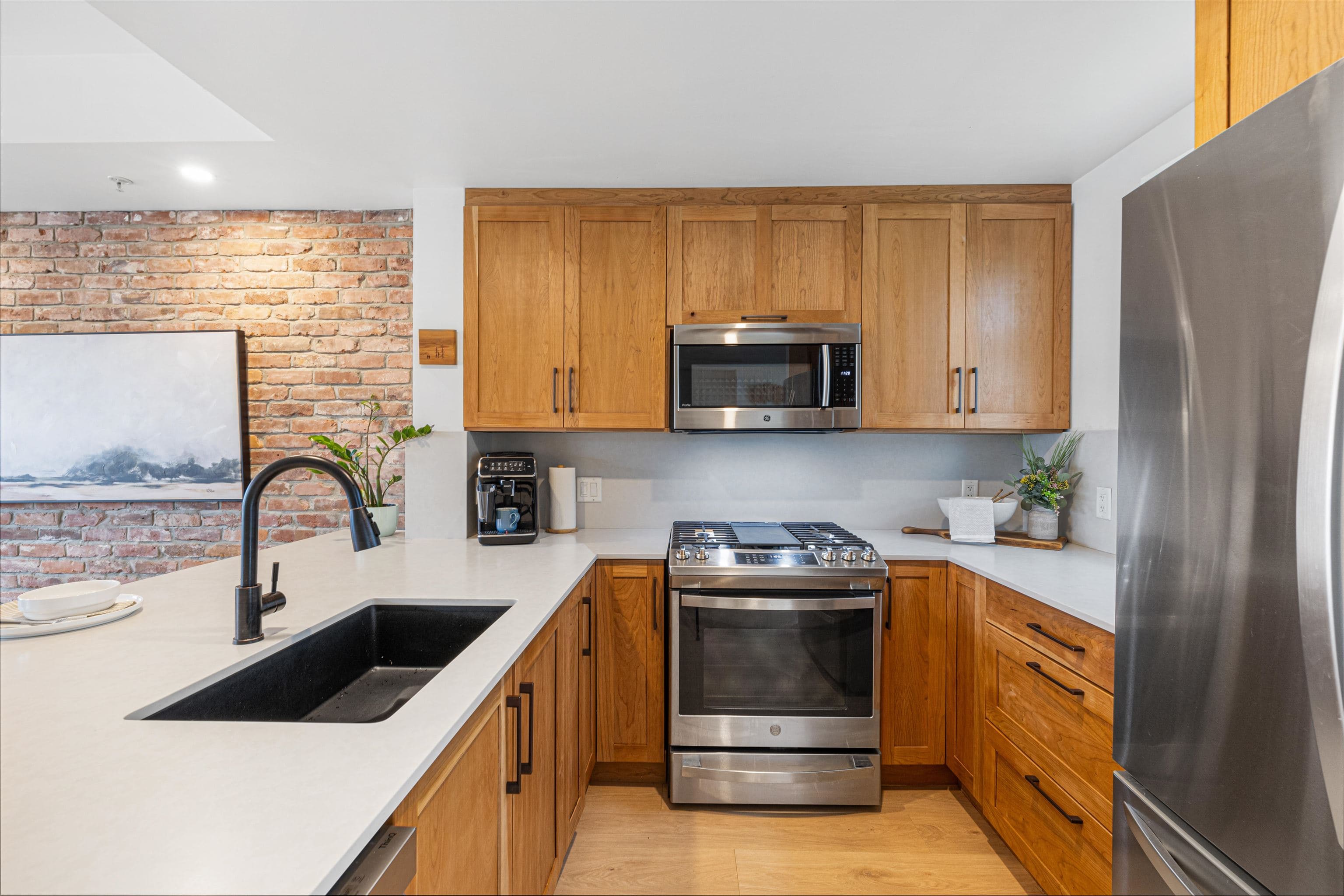 323 - 95 Moody Street, Port Moody, V3H 0H2 — photo 5