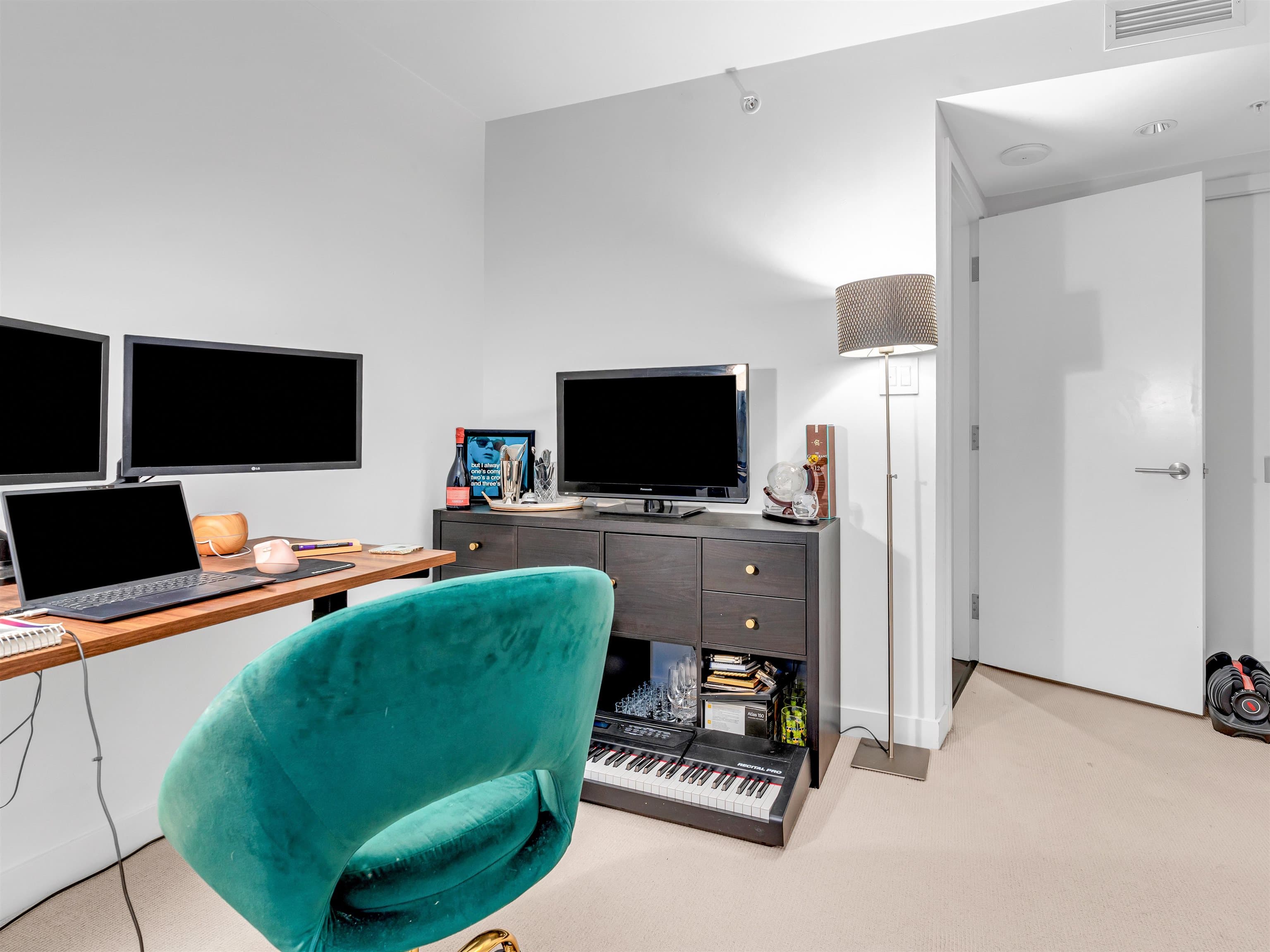 1001 - 777 Richards Street, Vancouver, V6B 0M6 — photo 3