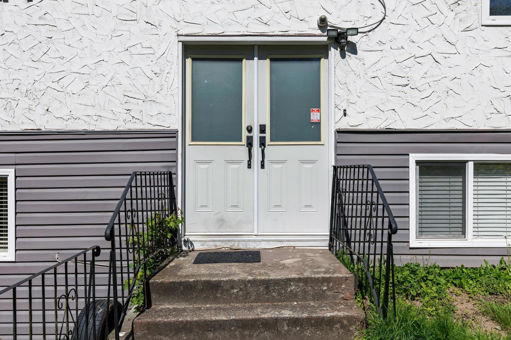12347 103a Avenue, Surrey, V3V 3H1 — photo 3