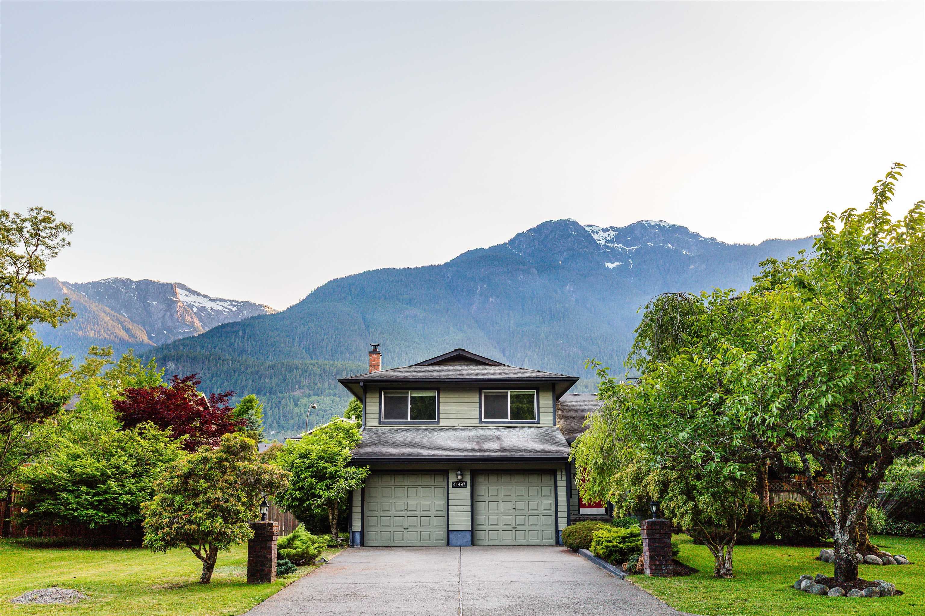 41497 Meadow Avenue, Brackendale