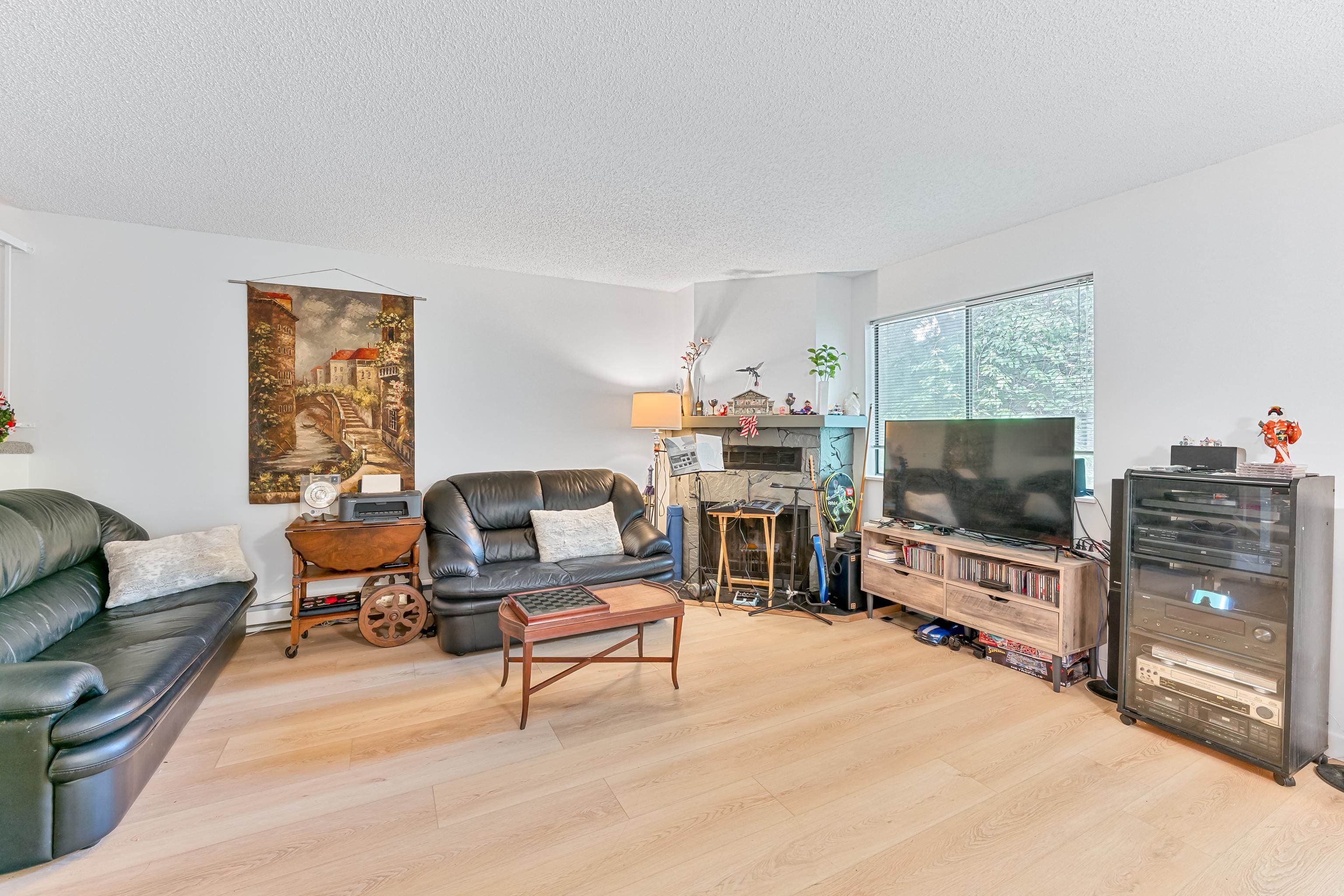 210 - 7144 133b Street, Surrey, V3W 8A4 — photo 3