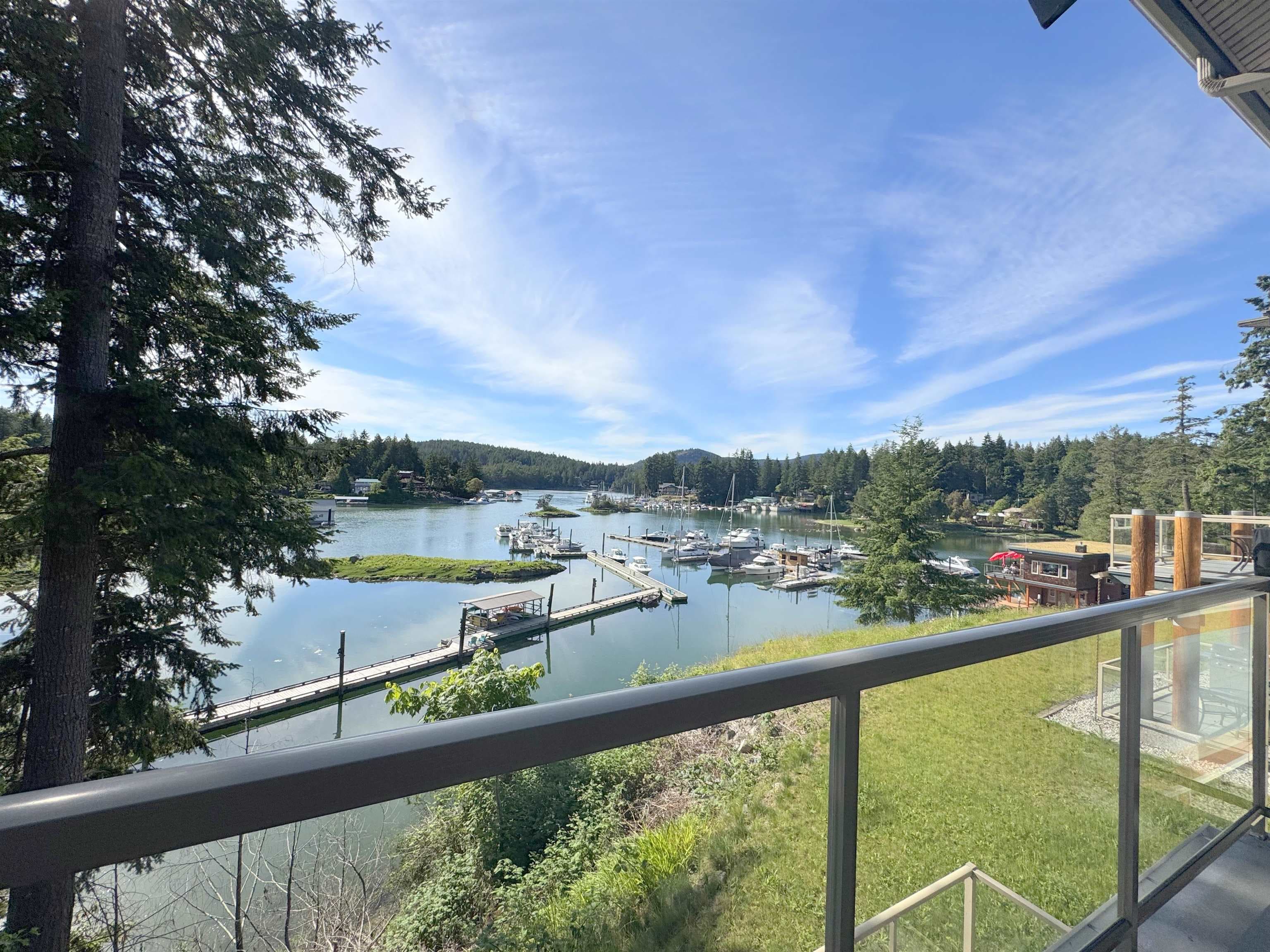 4C - 12849 Lagoon Road, Madeira Park