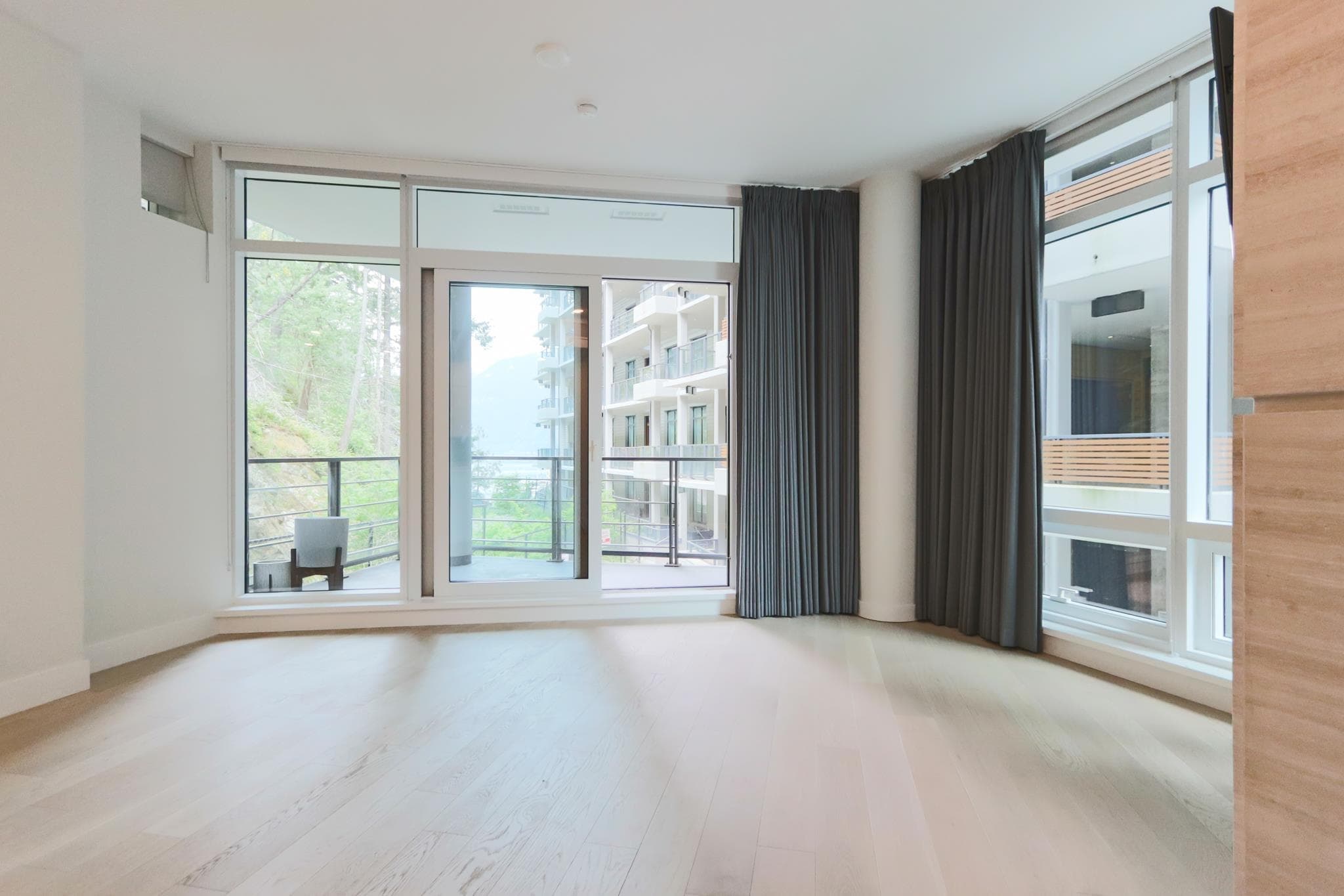 201 - 6699 Nelson Avenue, West Vancouver, V7W 2B2 — photo 5