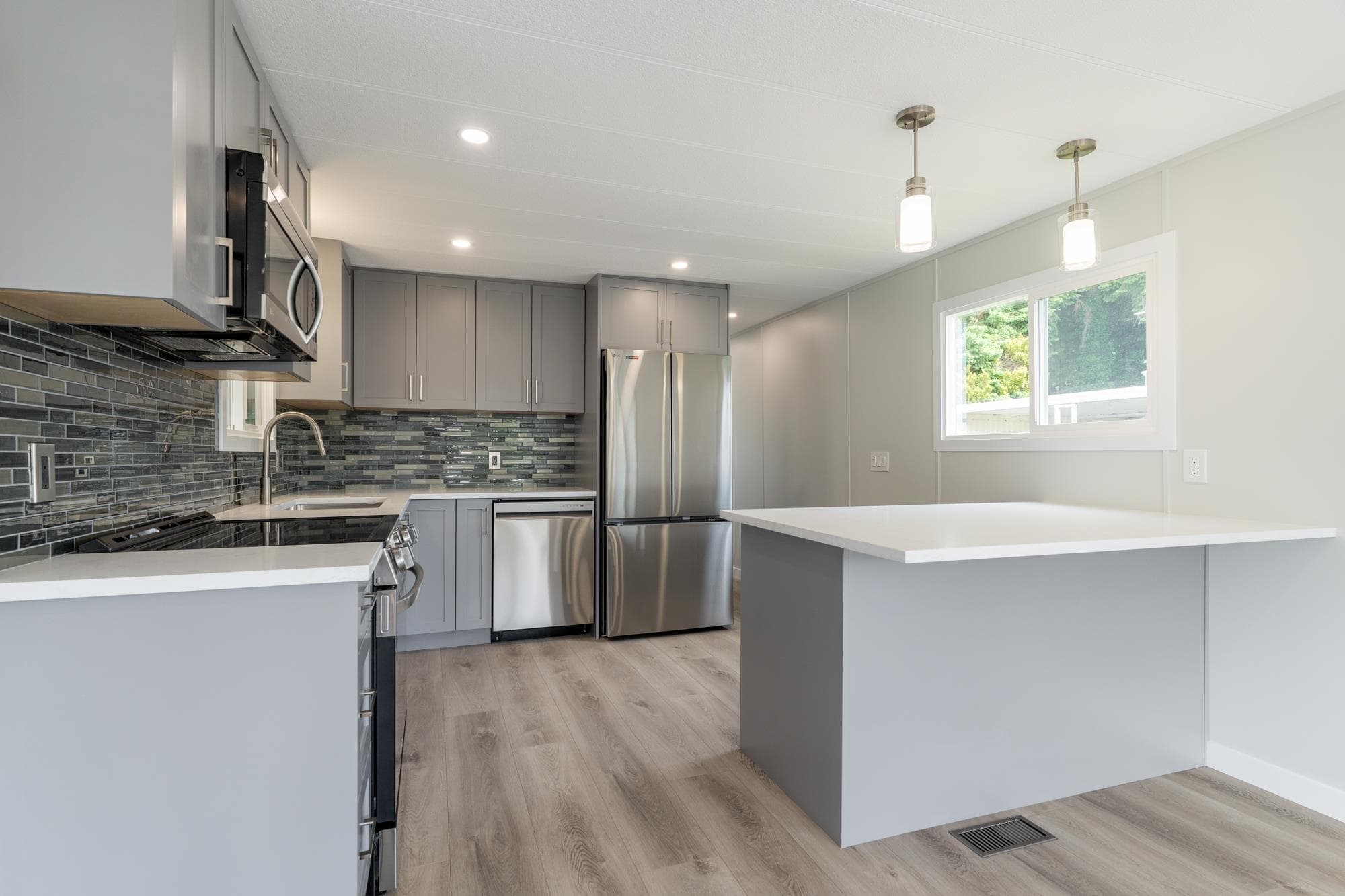 224 - 1840 160 Street, Surrey, V4A 4X4 — photo 3
