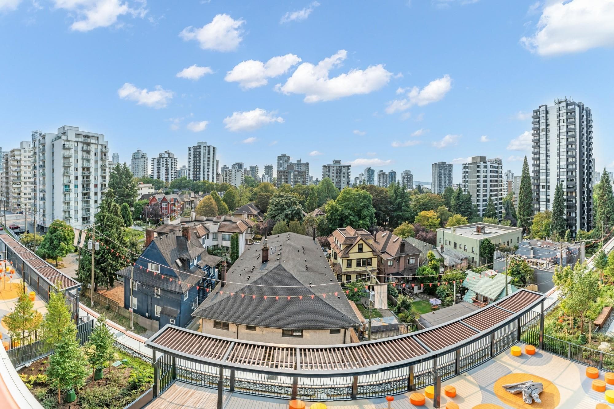 1002 - 1408 Robson Street, Vancouver, V6Z 3A9 — photo 2