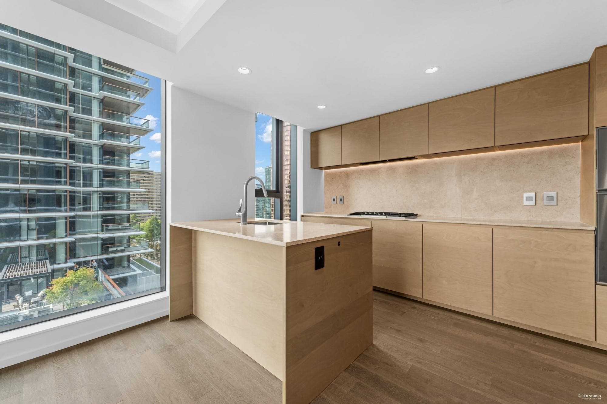1002 - 1408 Robson Street, Vancouver, V6Z 3A9 — photo 5