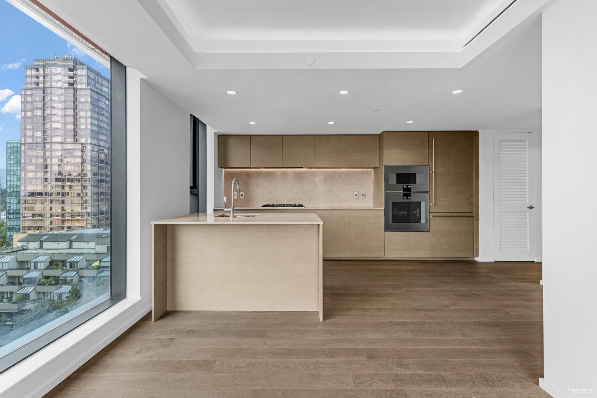 1002 - 1408 Robson Street, Vancouver, V6Z 3A9 — photo 4