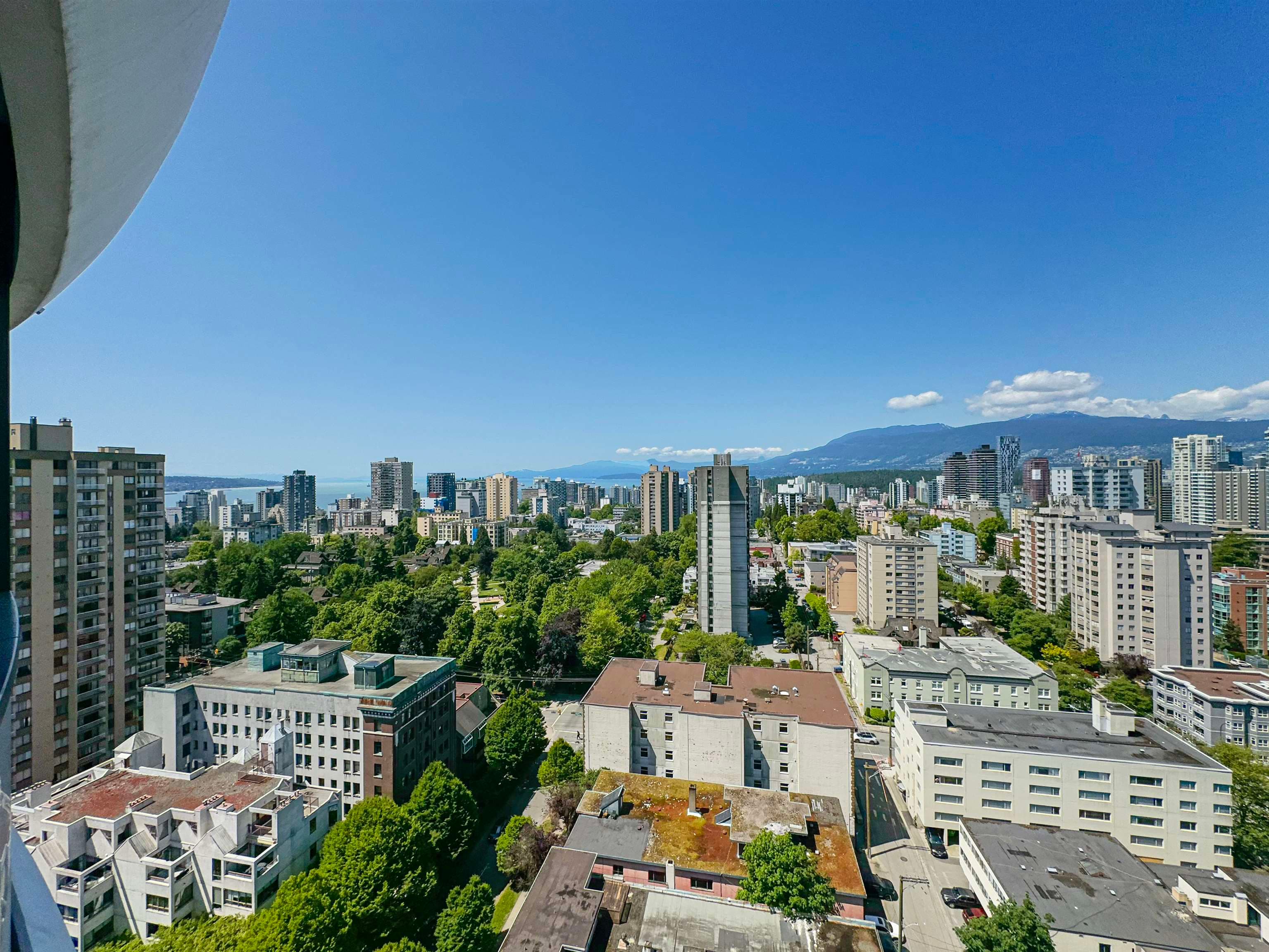 19xx - 1033 Nelson Street, Vancouver, V6Z 3V3 — photo 3