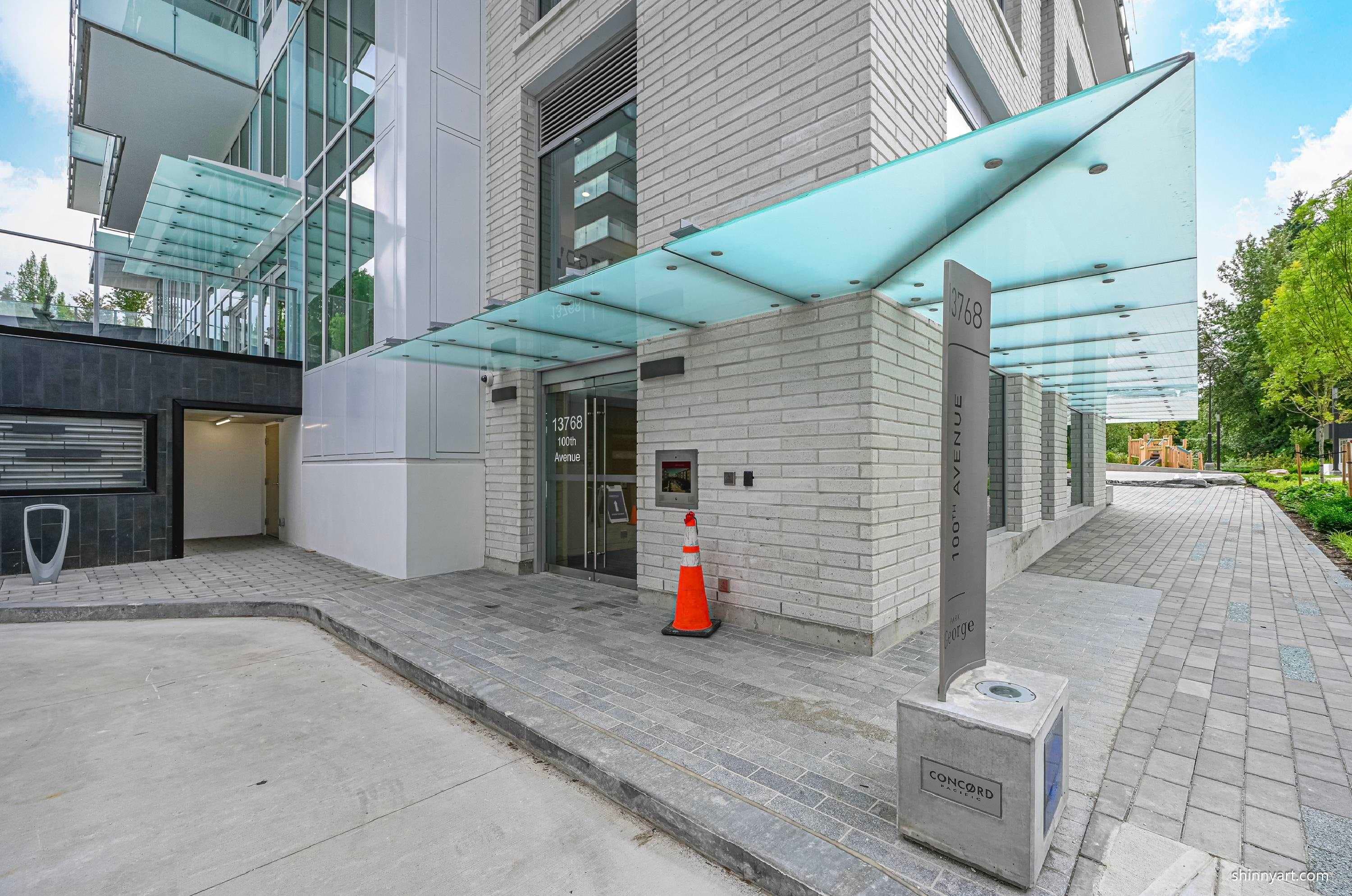 708 - 13768 100 Avenue, Surrey, V3T 0V2 — photo 2
