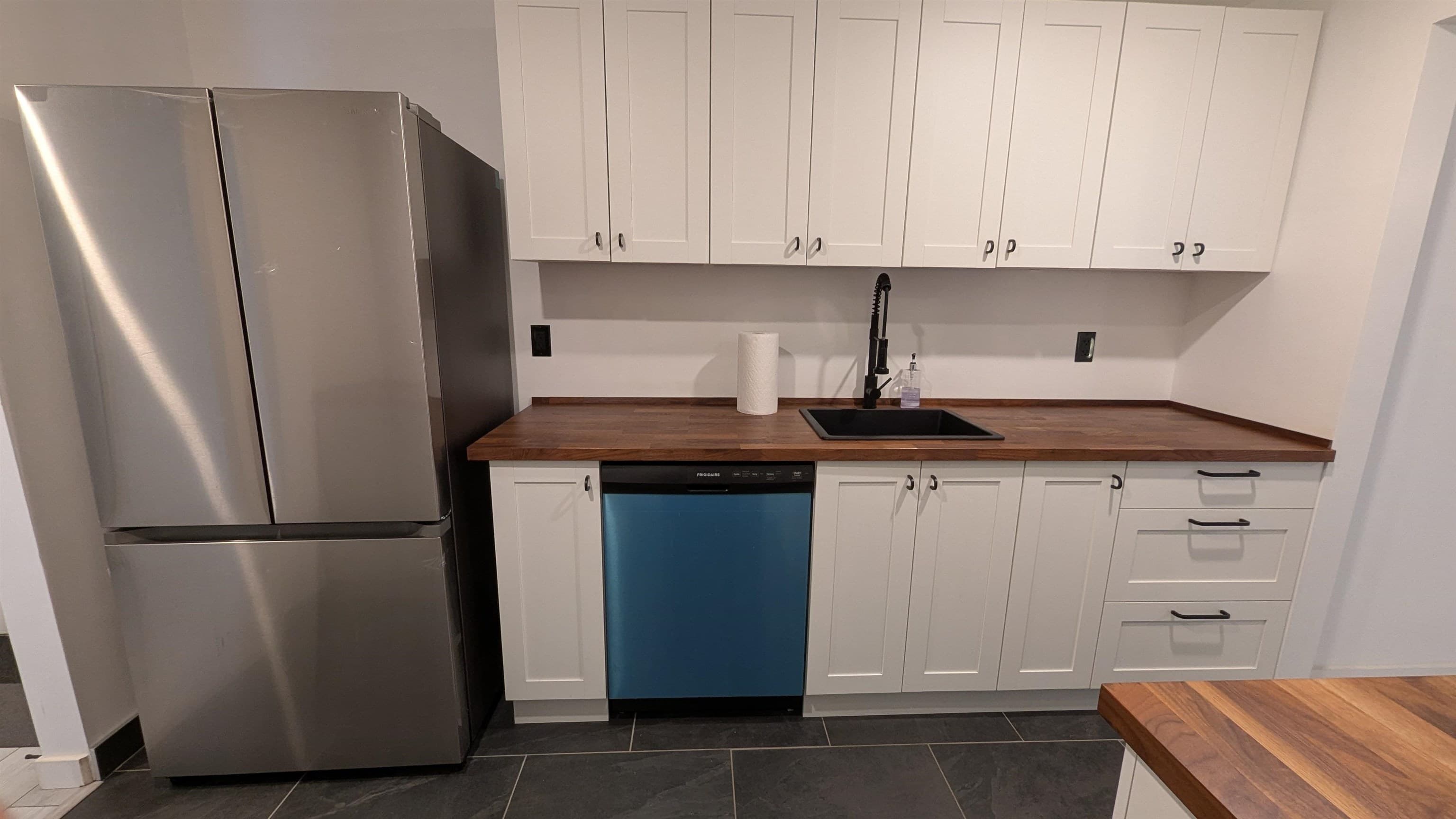 148 - 7293 Moffatt, Richmond, V6Y 3N7 — photo 3