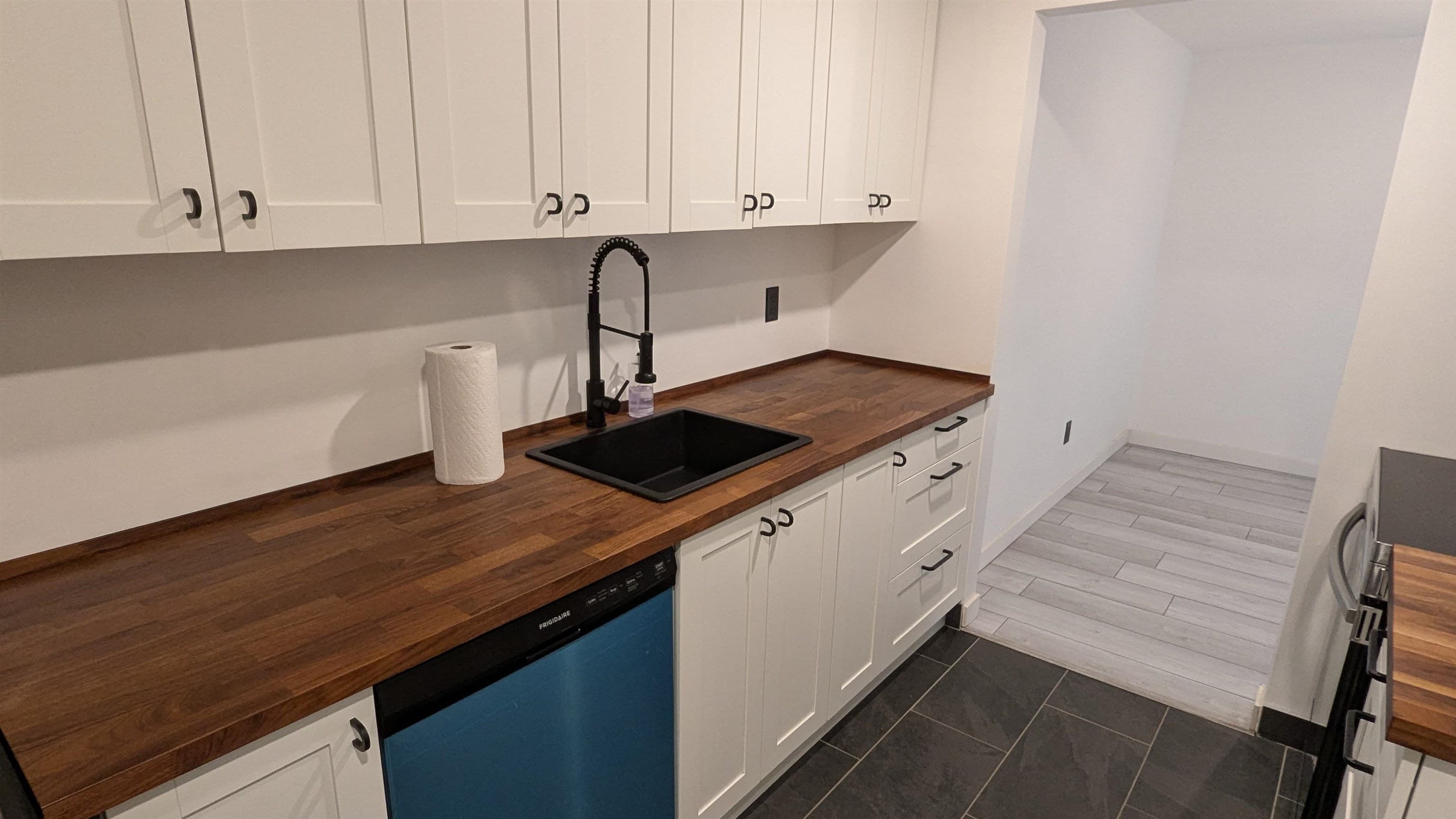 148 - 7293 Moffatt, Richmond, V6Y 3N7 — photo 5