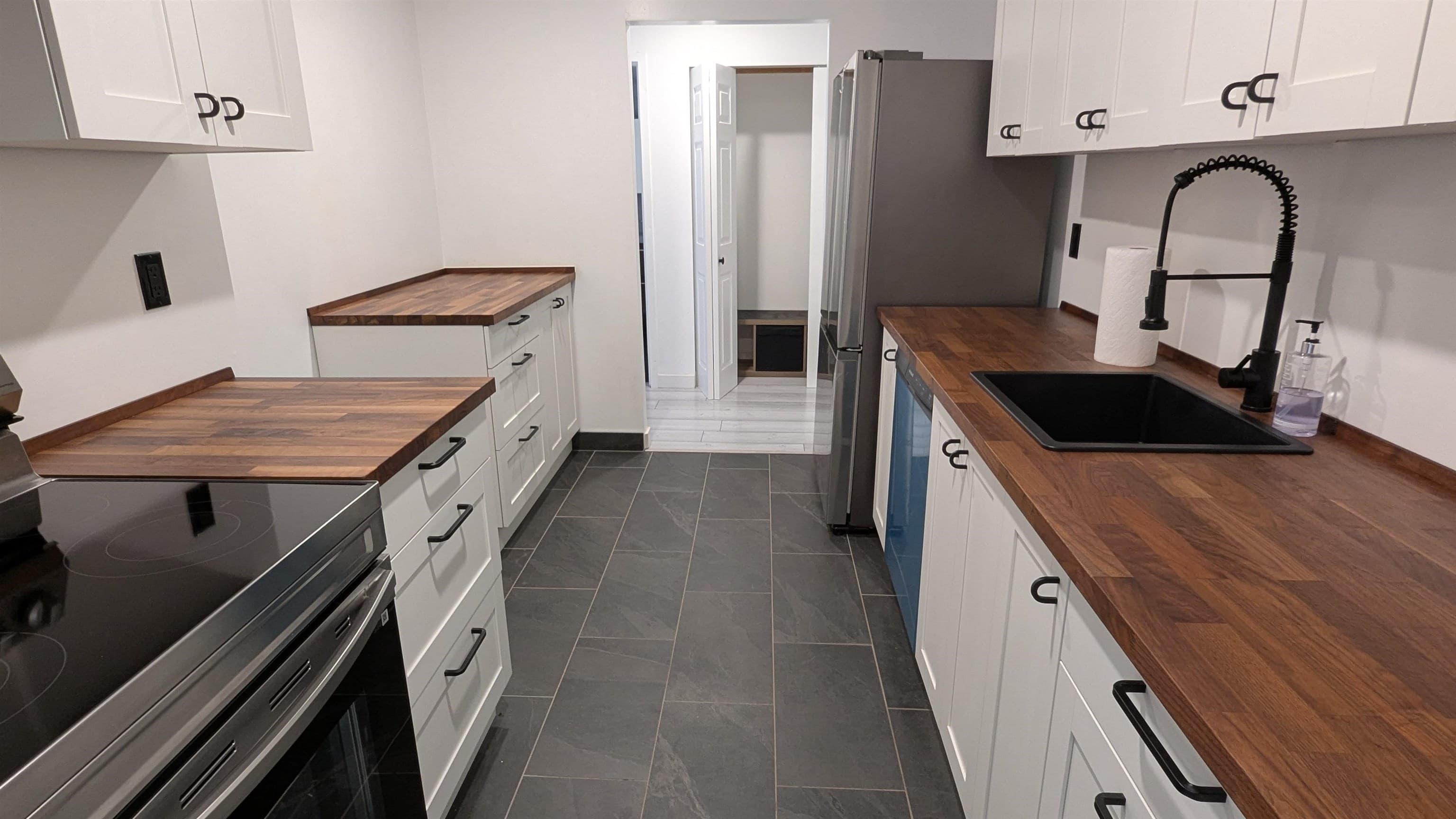 148 - 7293 Moffatt, Richmond, V6Y 3N7 — photo 4