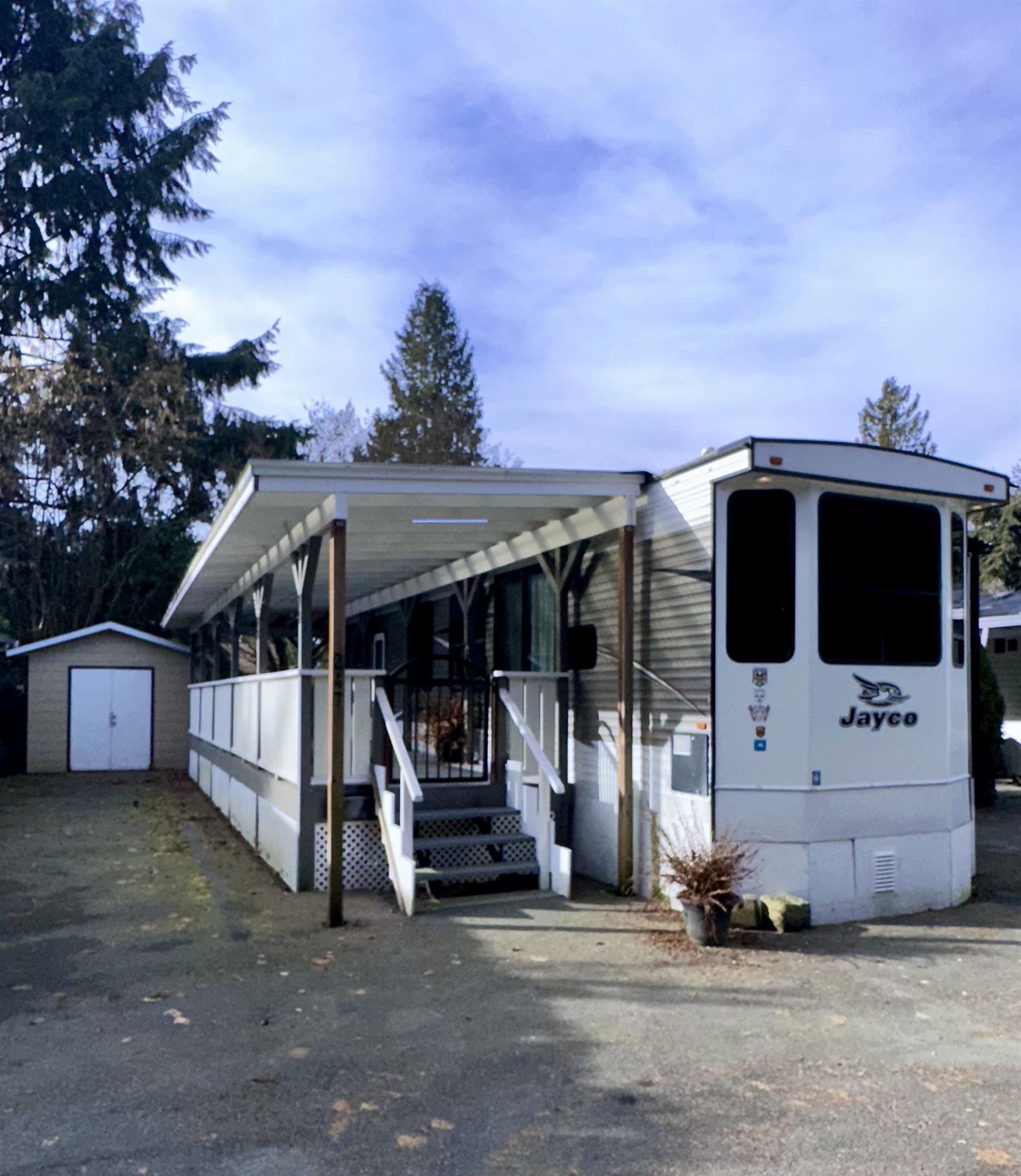 247 Tomahawk Avenue, West Vancouver