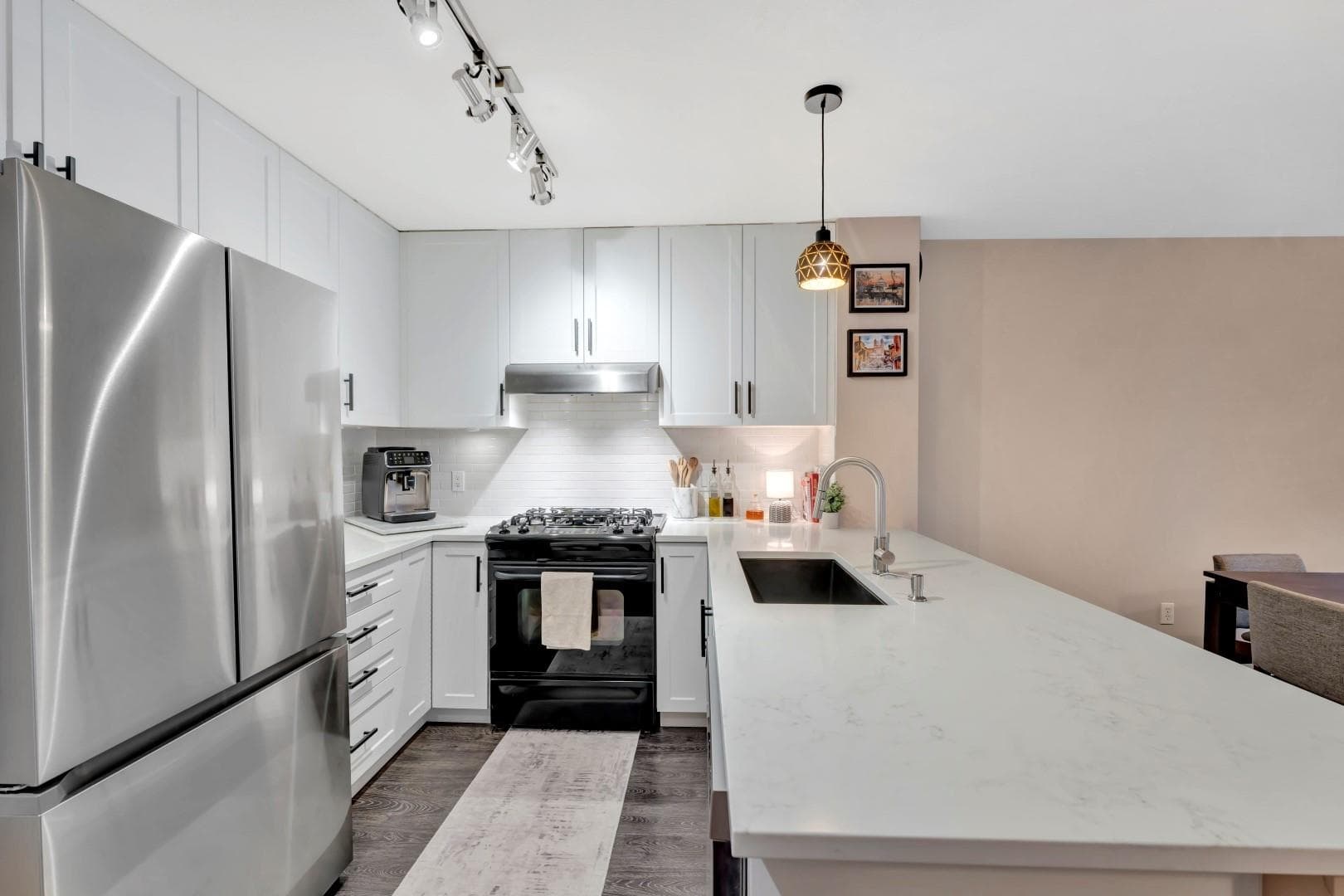 302 - 300 Klahanie Drive, Port Moody, V3H 5K8 — photo 3
