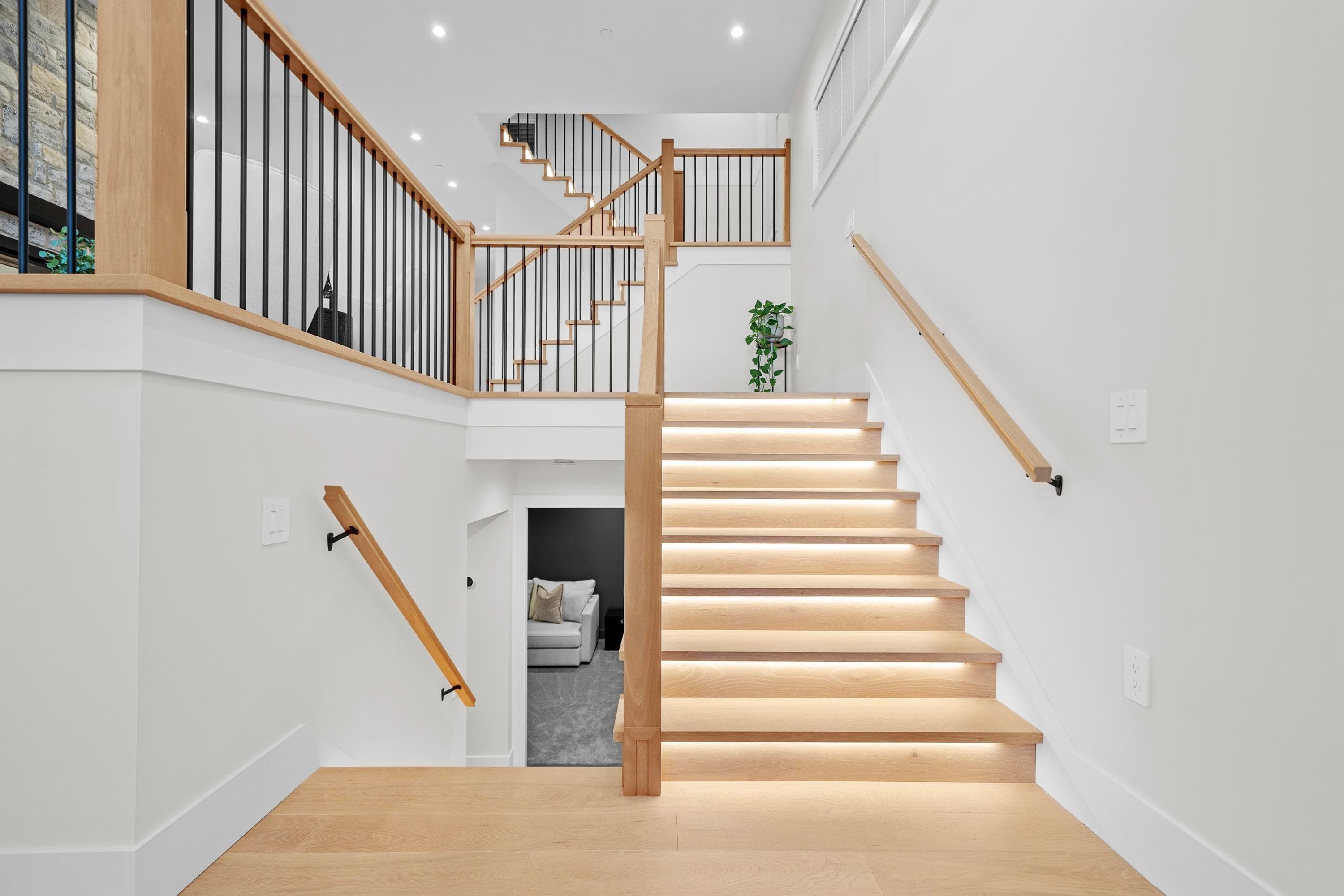 21996 Isaac Crescent, Maple Ridge, V2X 8N8 — photo 3