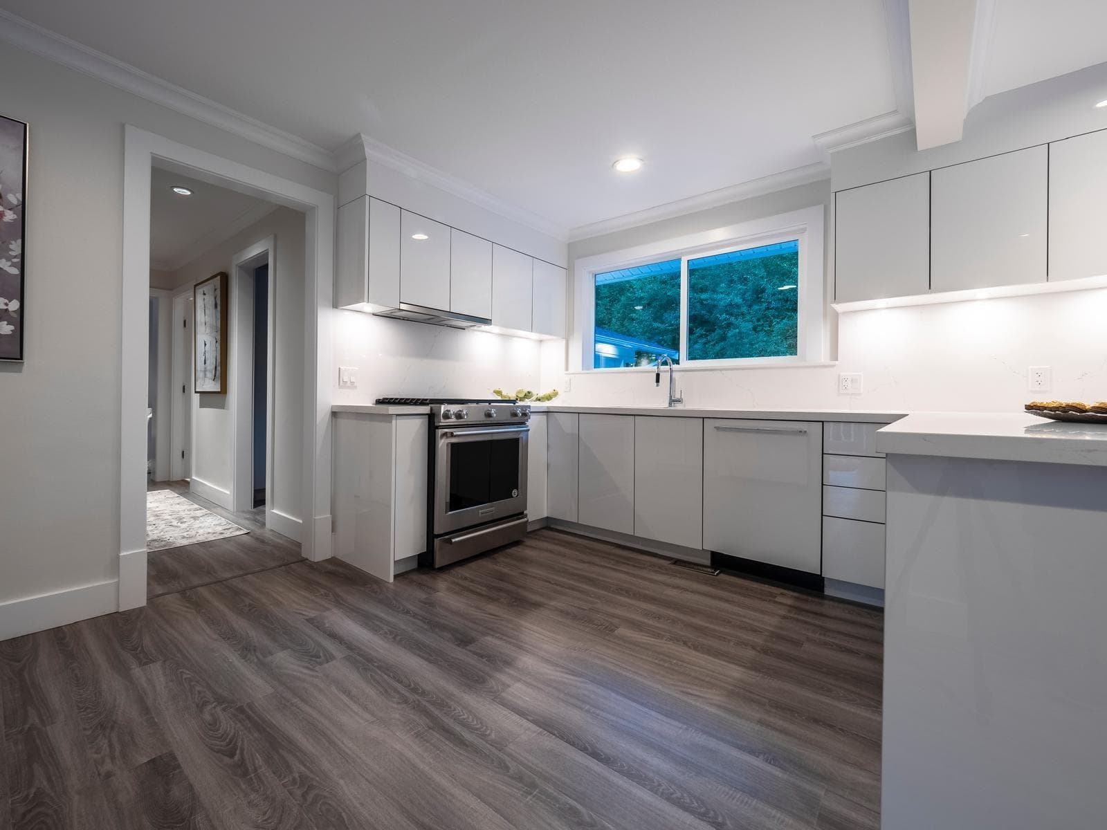 638 King Georges Way, West Vancouver, V7S 1S3 — photo 2