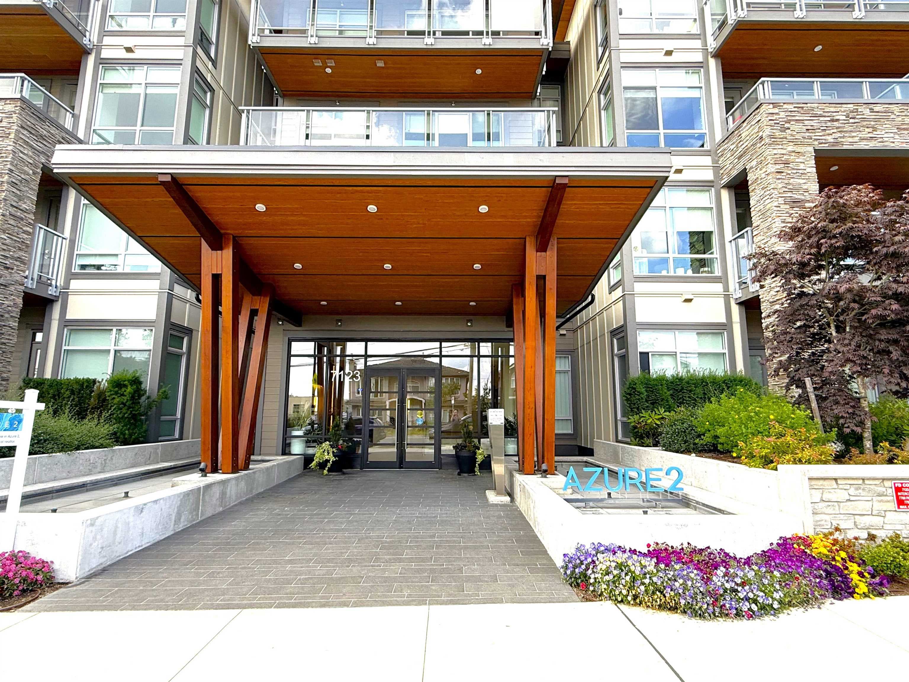 202 - 7123 11th Avenue, Burnaby, V3N 0J6 — photo 2