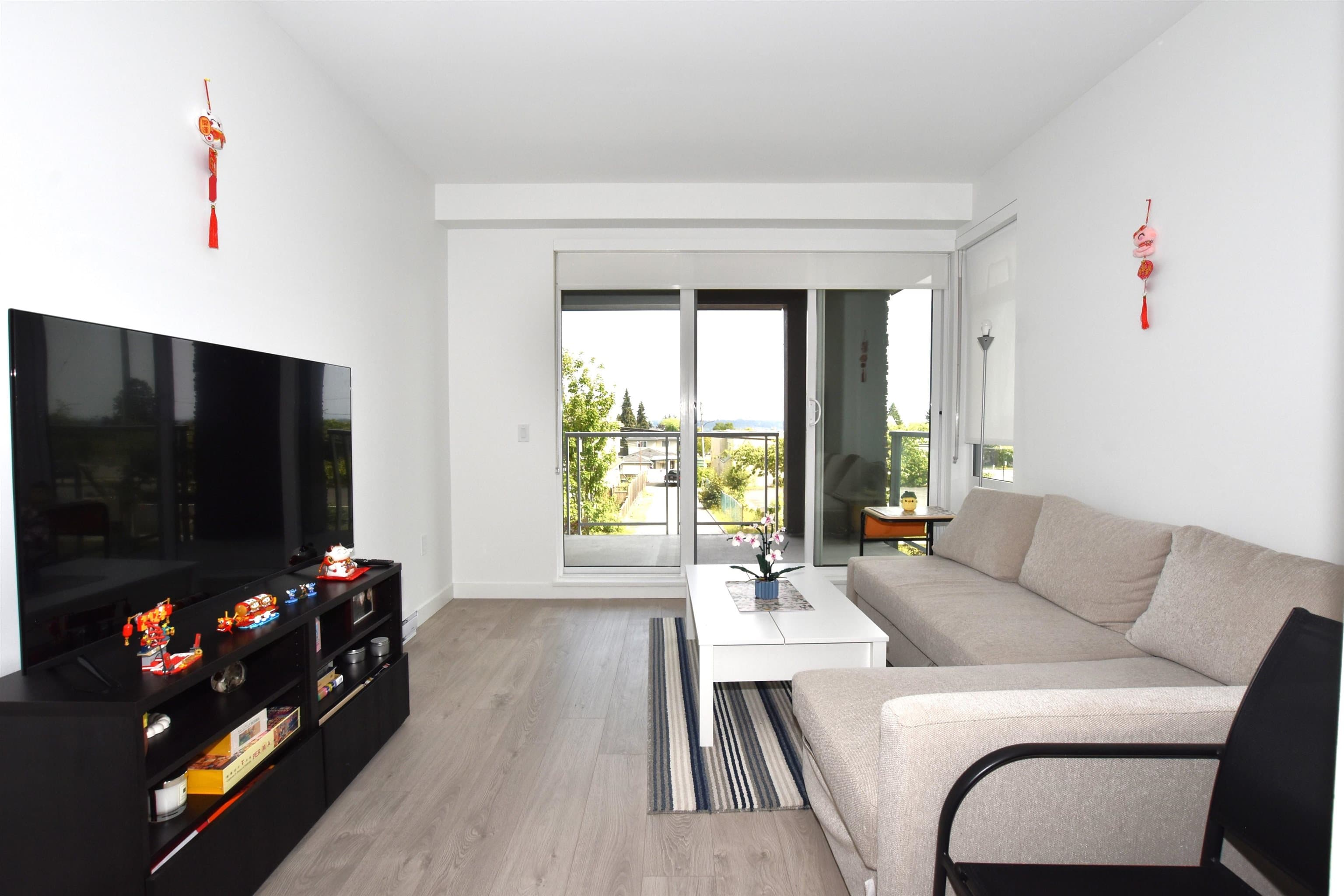 202 - 7123 11th Avenue, Burnaby, V3N 0J6 — photo 5