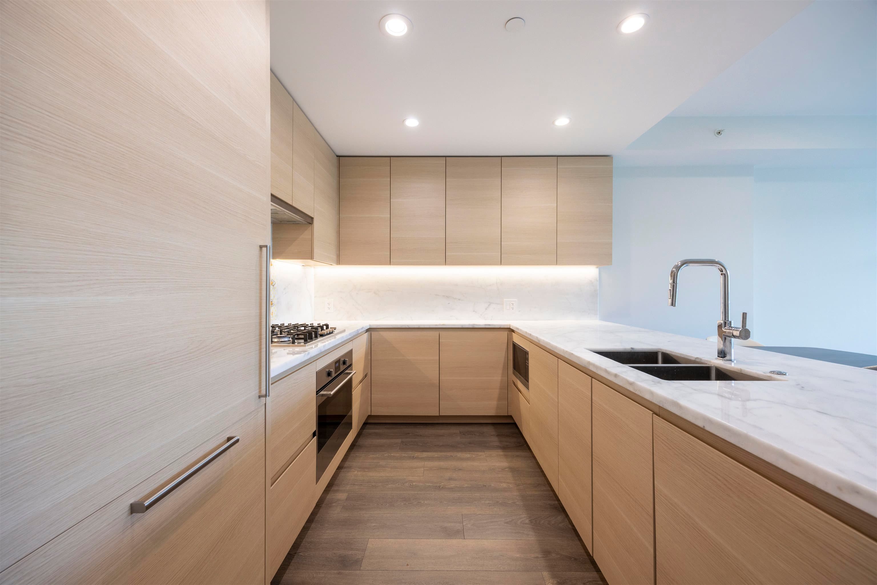 1806 - 308 Morrissey Road, Port Moody, V3H 0M2 — photo 3