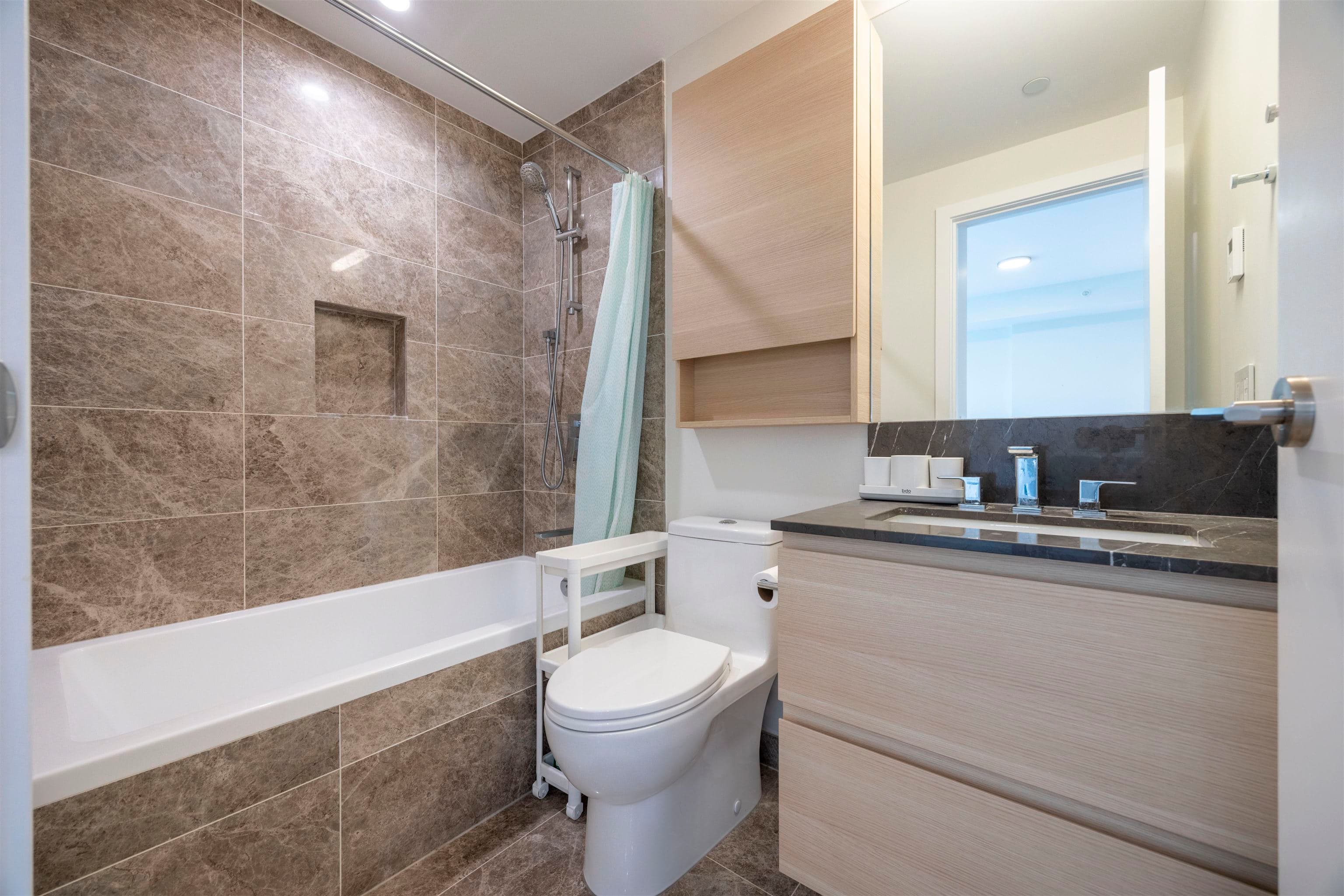 1806 - 308 Morrissey Road, Port Moody, V3H 0M2 — photo 5