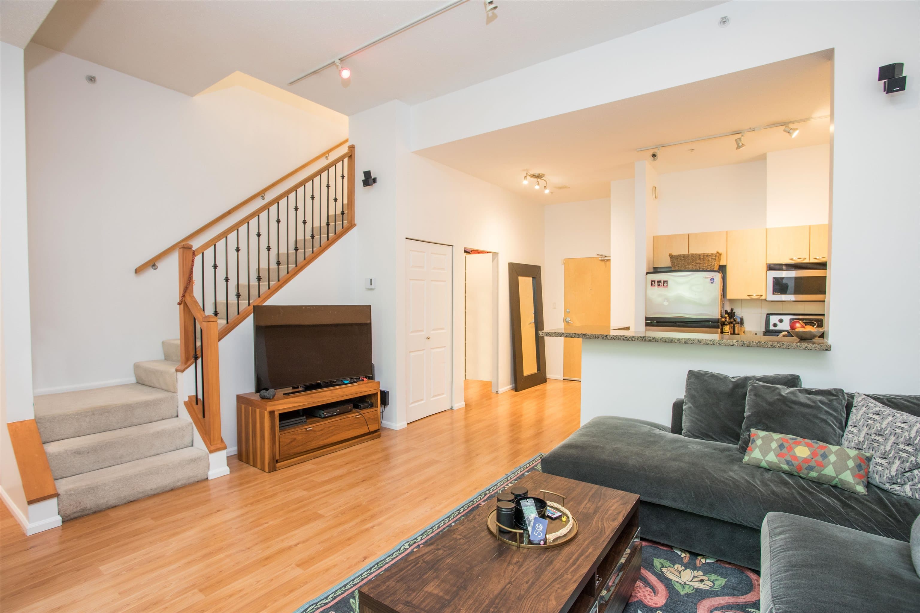 TH8 - 707 Broughton Street, Vancouver, V6G 3K5 — photo 4