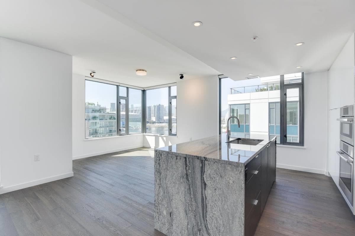 1007 - 1688 Pullman Porter Street, Vancouver, V6A 0H3 — photo 1