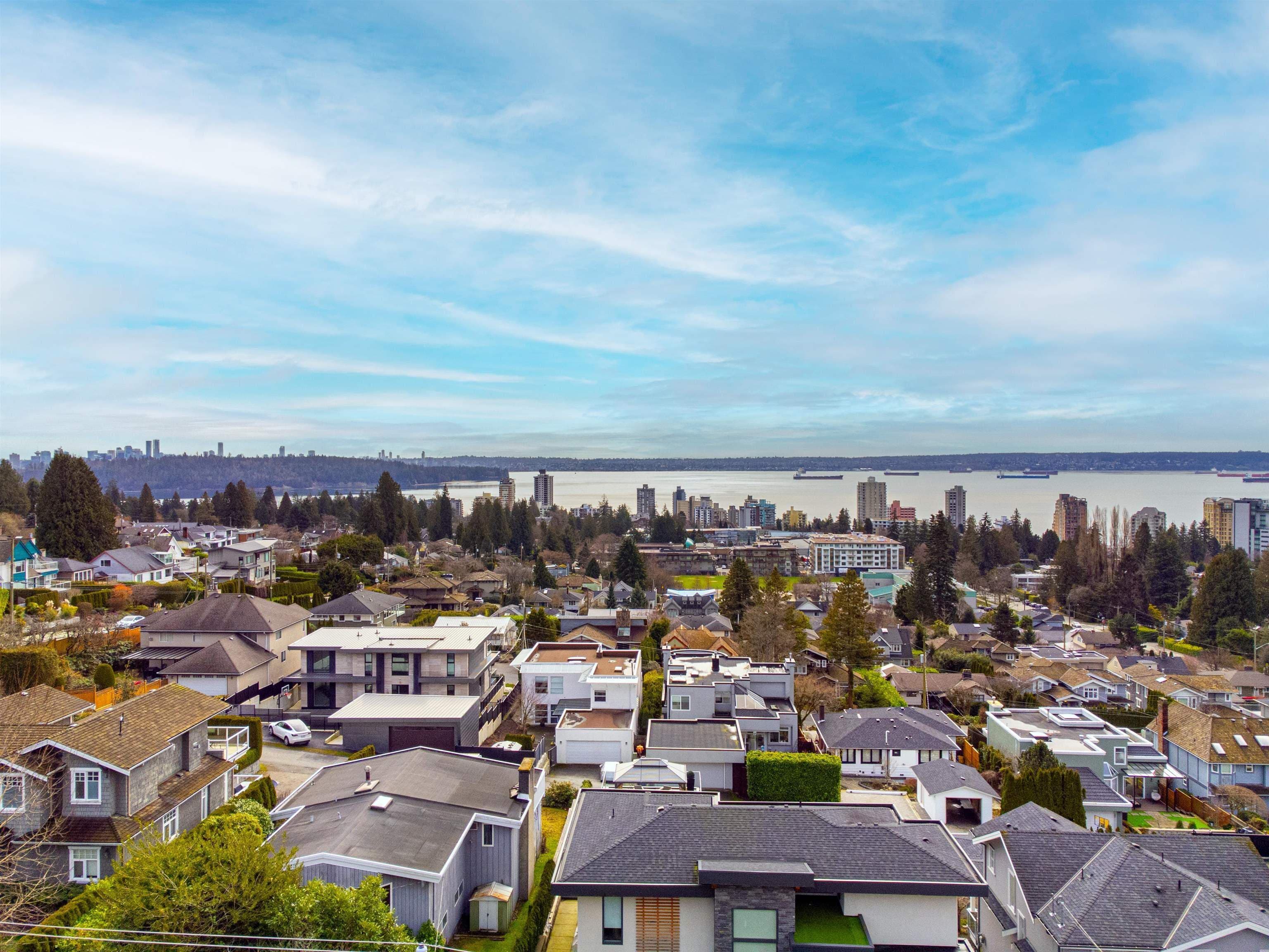 2150 Nelson Avenue, West Vancouver